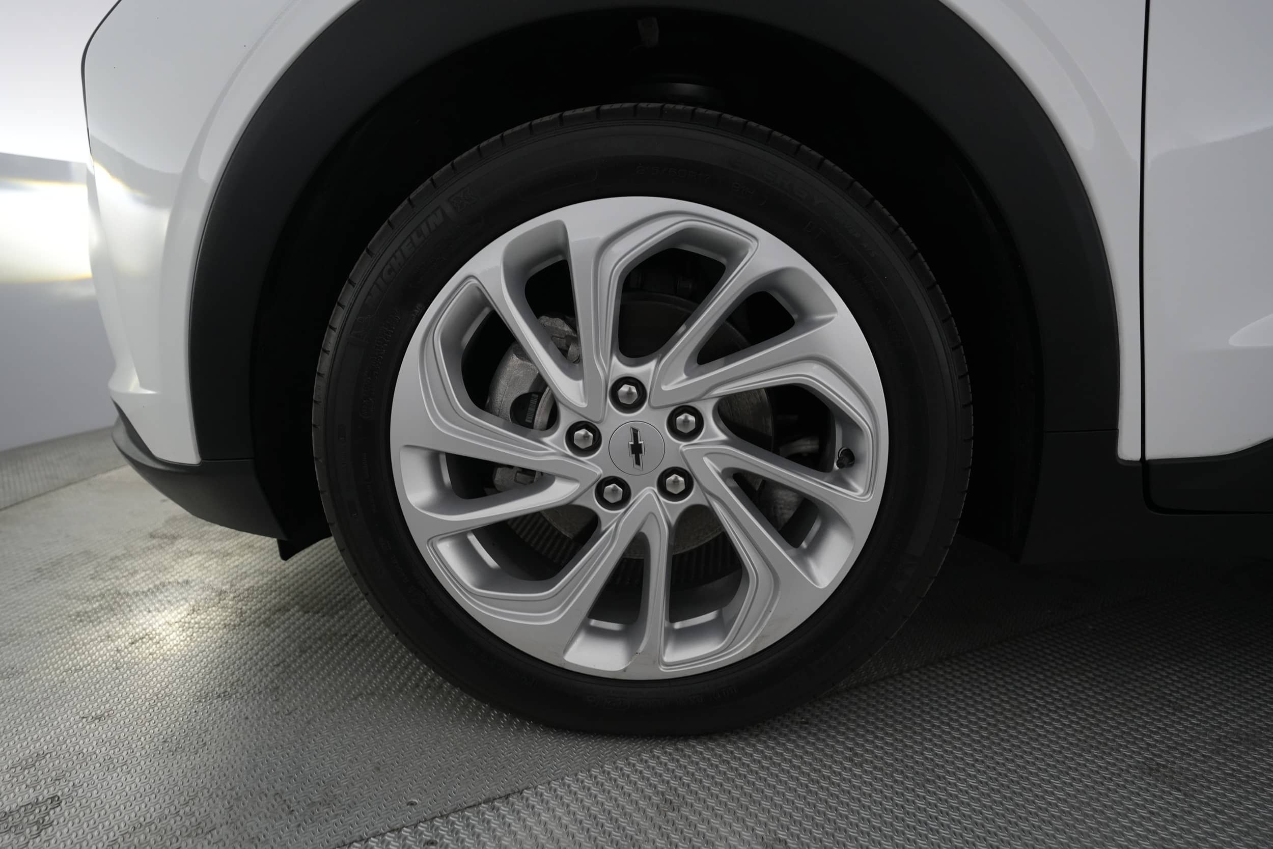 EverCars Co. vehicle image 7 for Chevrolet Bolt EUV -  2LT on EverCars Co.