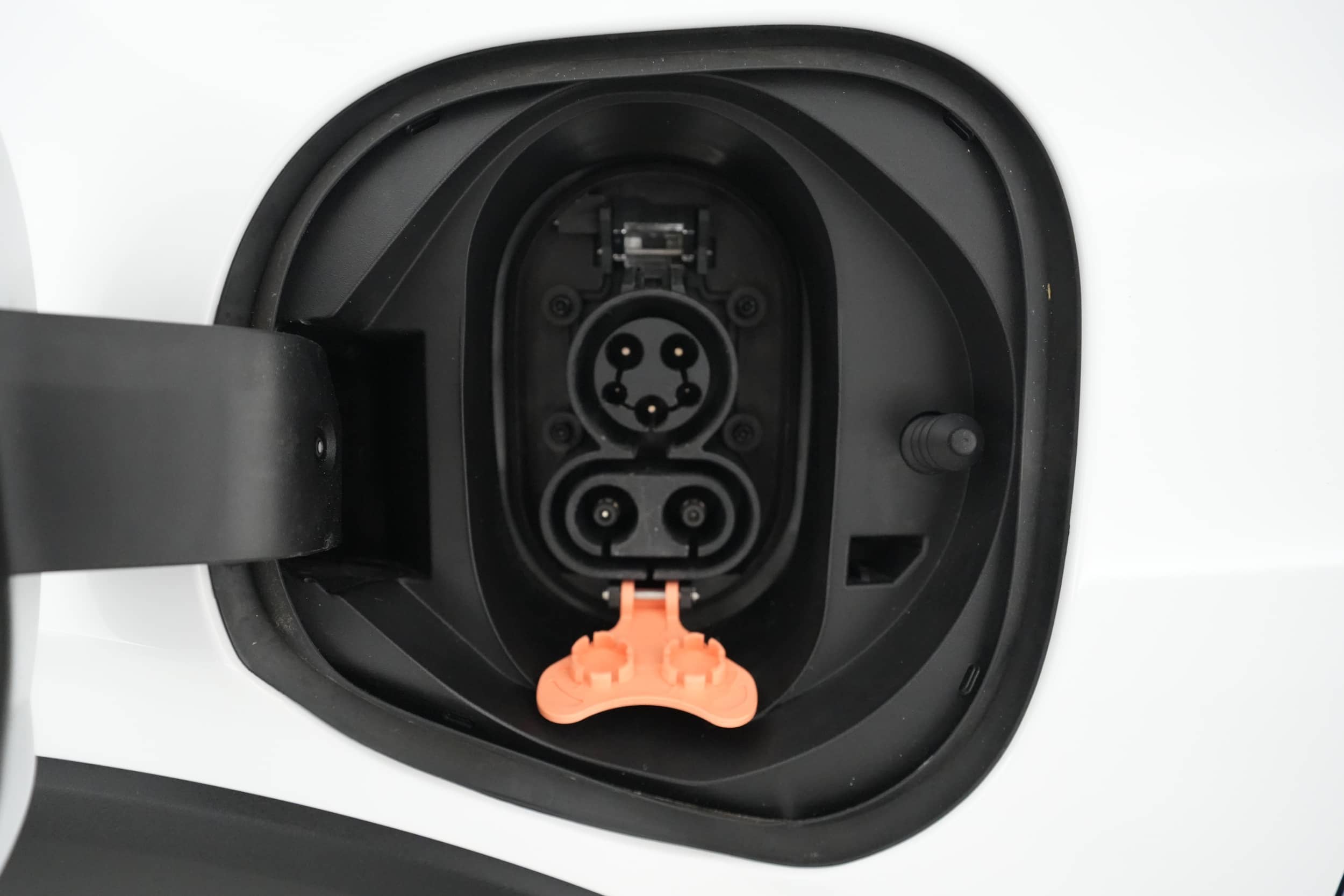 EverCars Co. vehicle image 8 for Chevrolet Bolt EUV -  2LT on EverCars Co.
