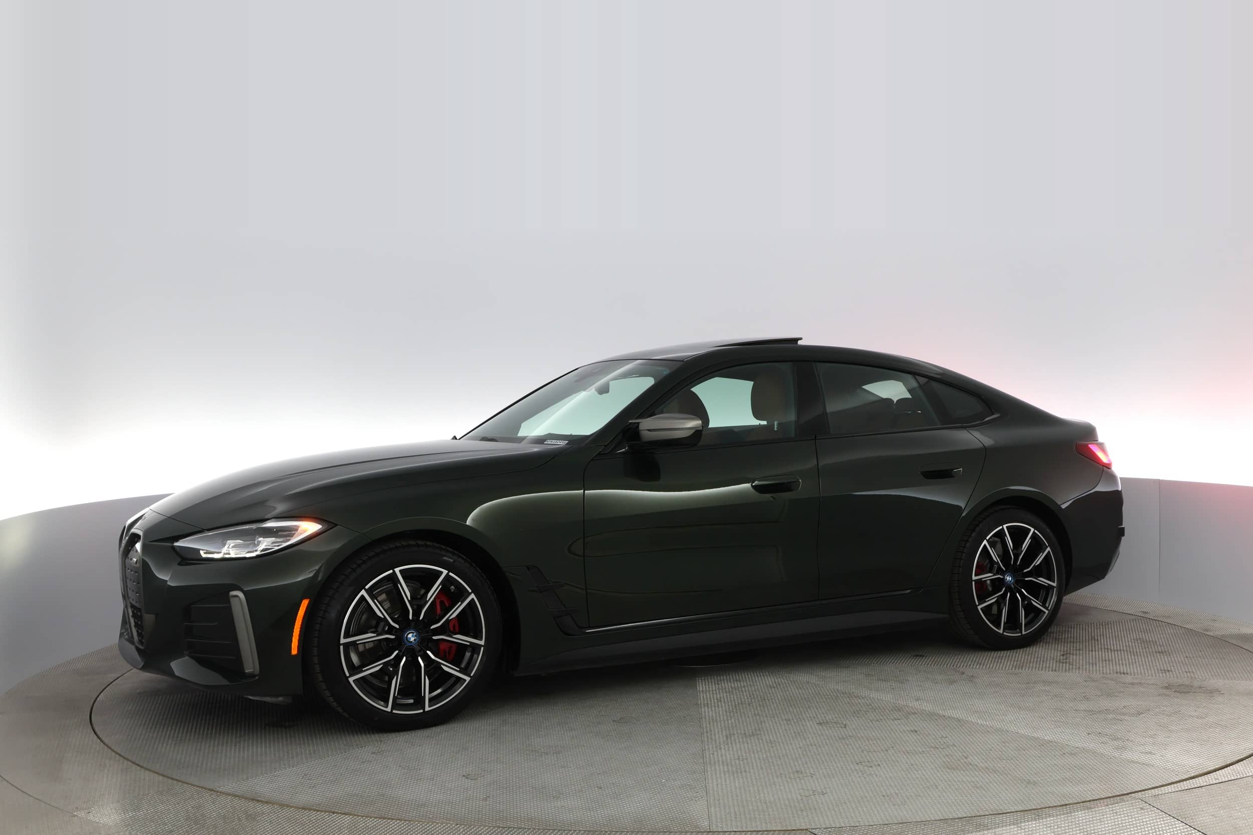 EverCars Co. vehicle image 10 for BMW i4 -  M50 on EverCars Co.