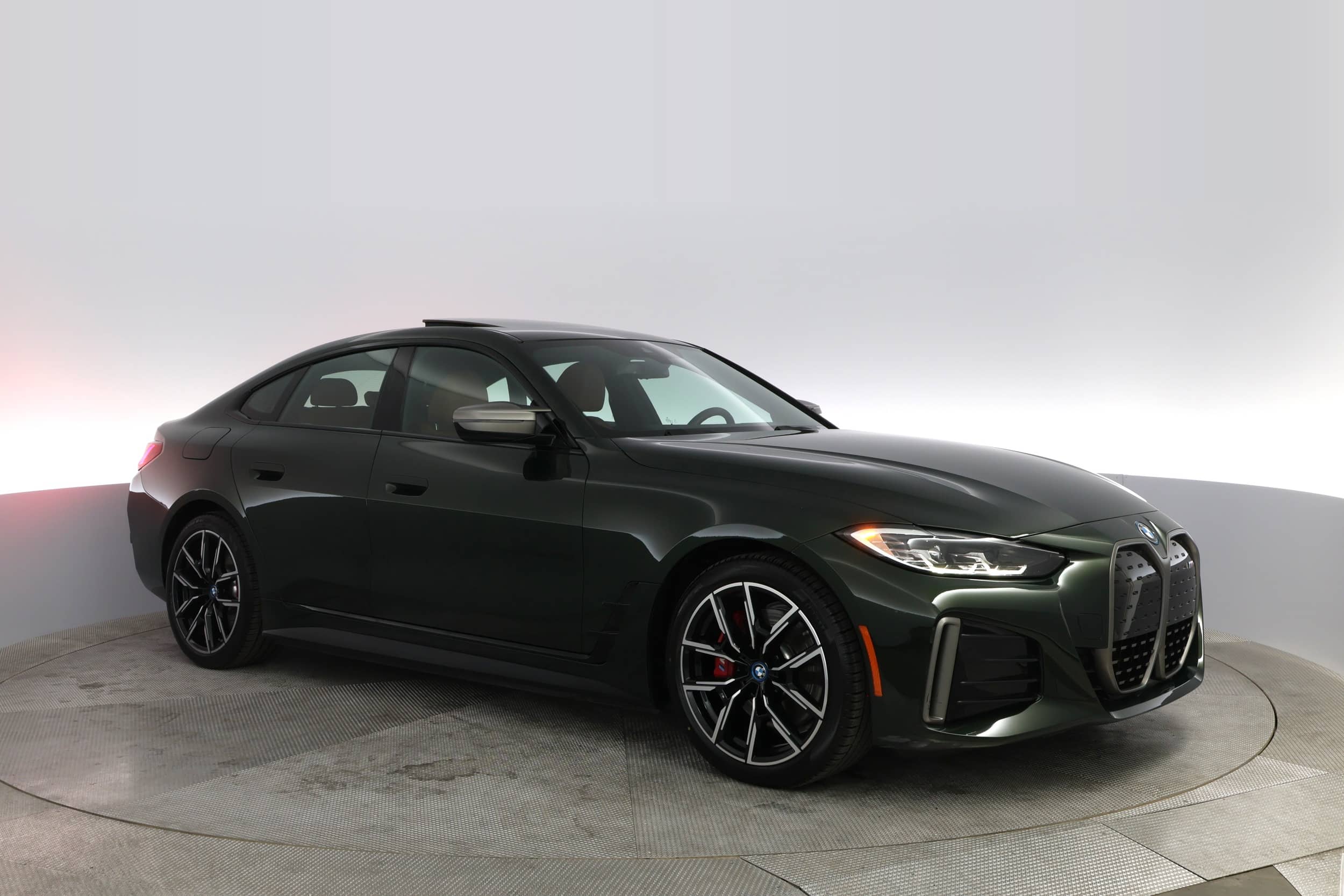 EverCars Co. vehicle image 11 for BMW i4 -  M50 on EverCars Co.