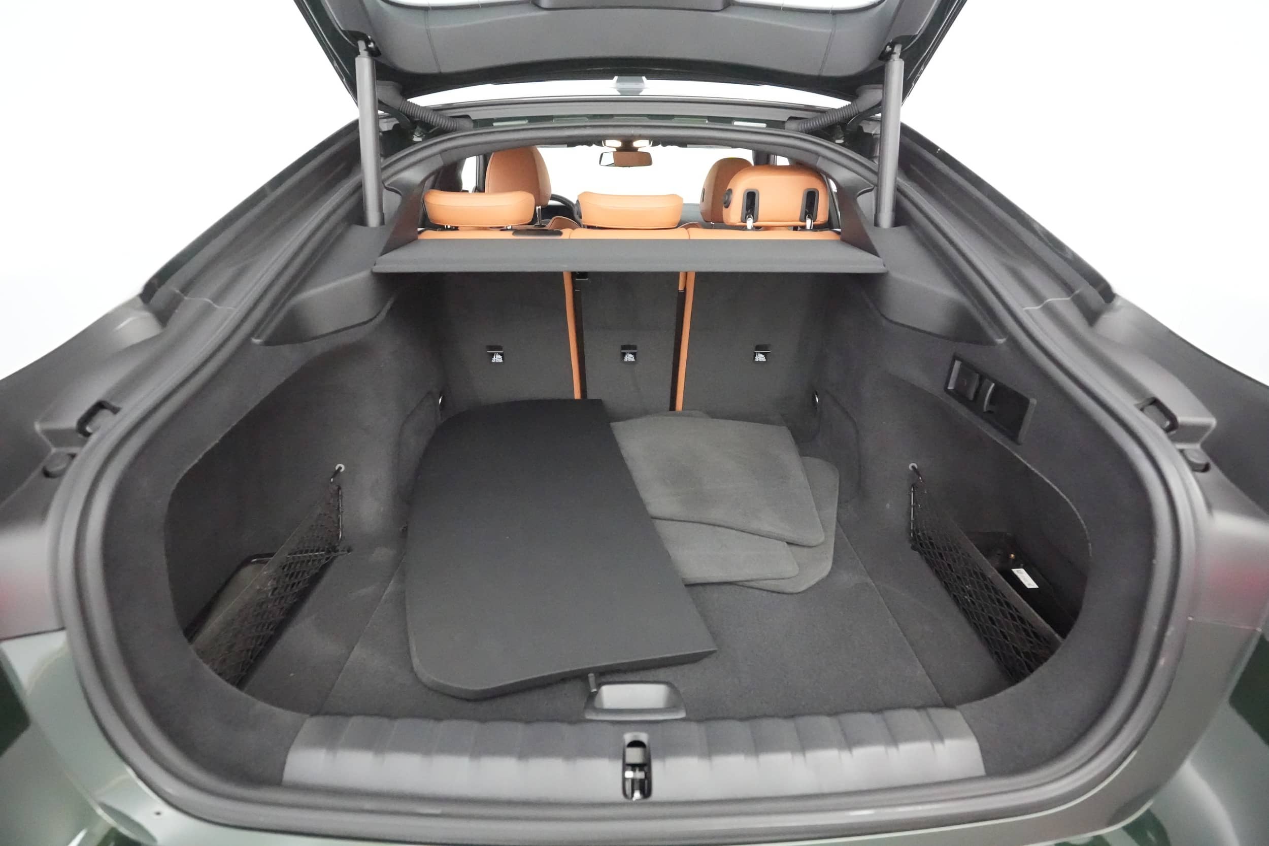EverCars Co. vehicle image 6 for BMW i4 -  M50 on EverCars Co.