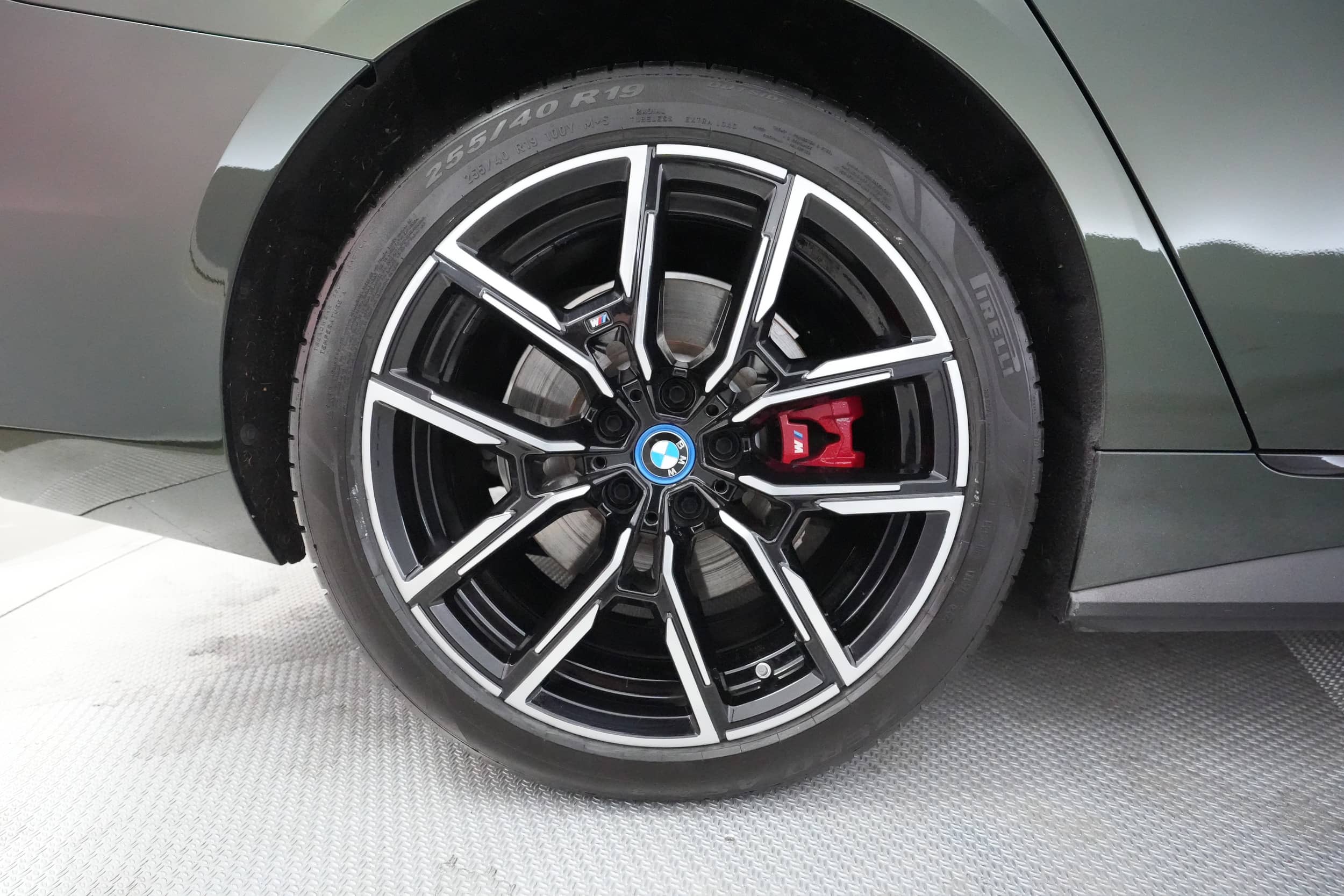 EverCars Co. vehicle image 16 for BMW i4 -  M50 on EverCars Co.