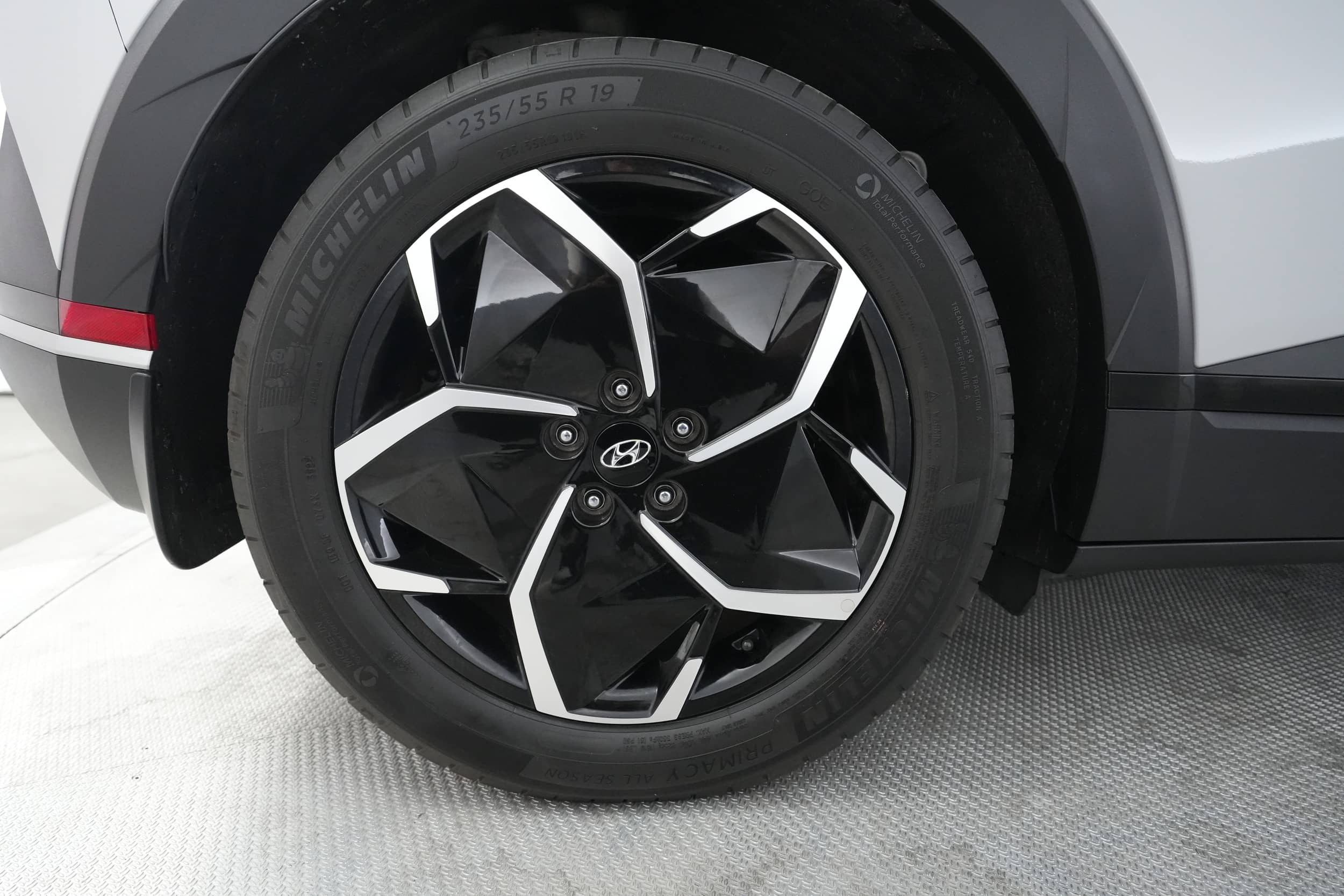 EverCars Co. vehicle image 17 for Hyundai IONIQ 5 -  SEL on EverCars Co.