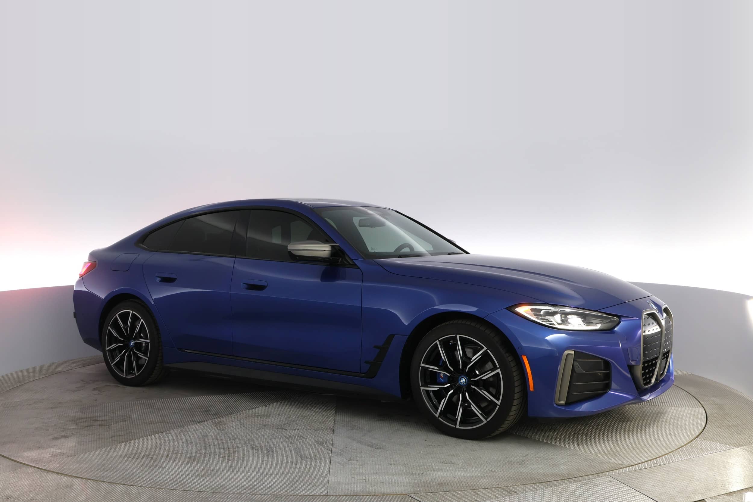 EverCars Co. vehicle image 11 for BMW i4 -  M50 on EverCars Co.