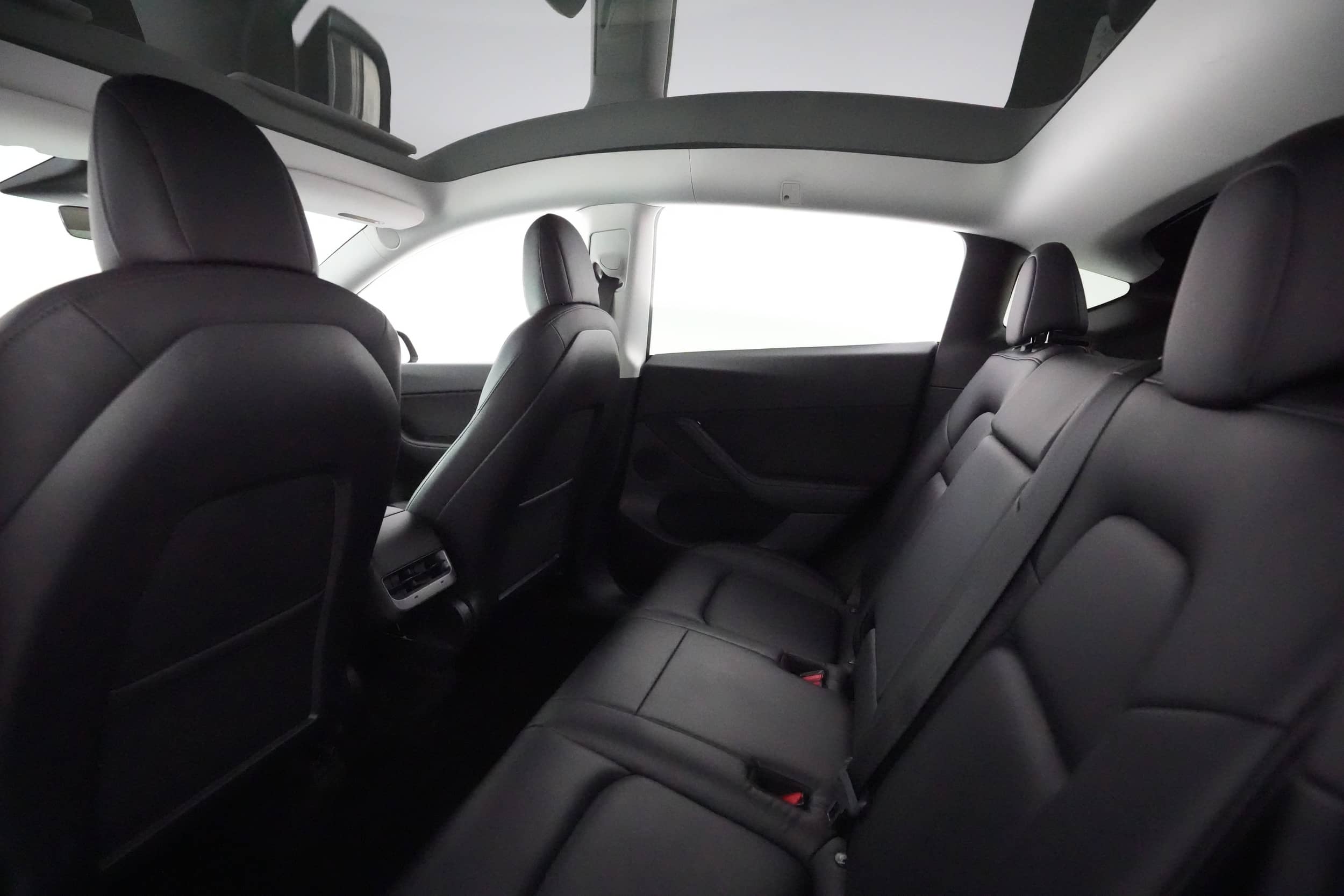 EverCars Co. vehicle image 16 for Tesla Model Y -  Long Range on EverCars Co.