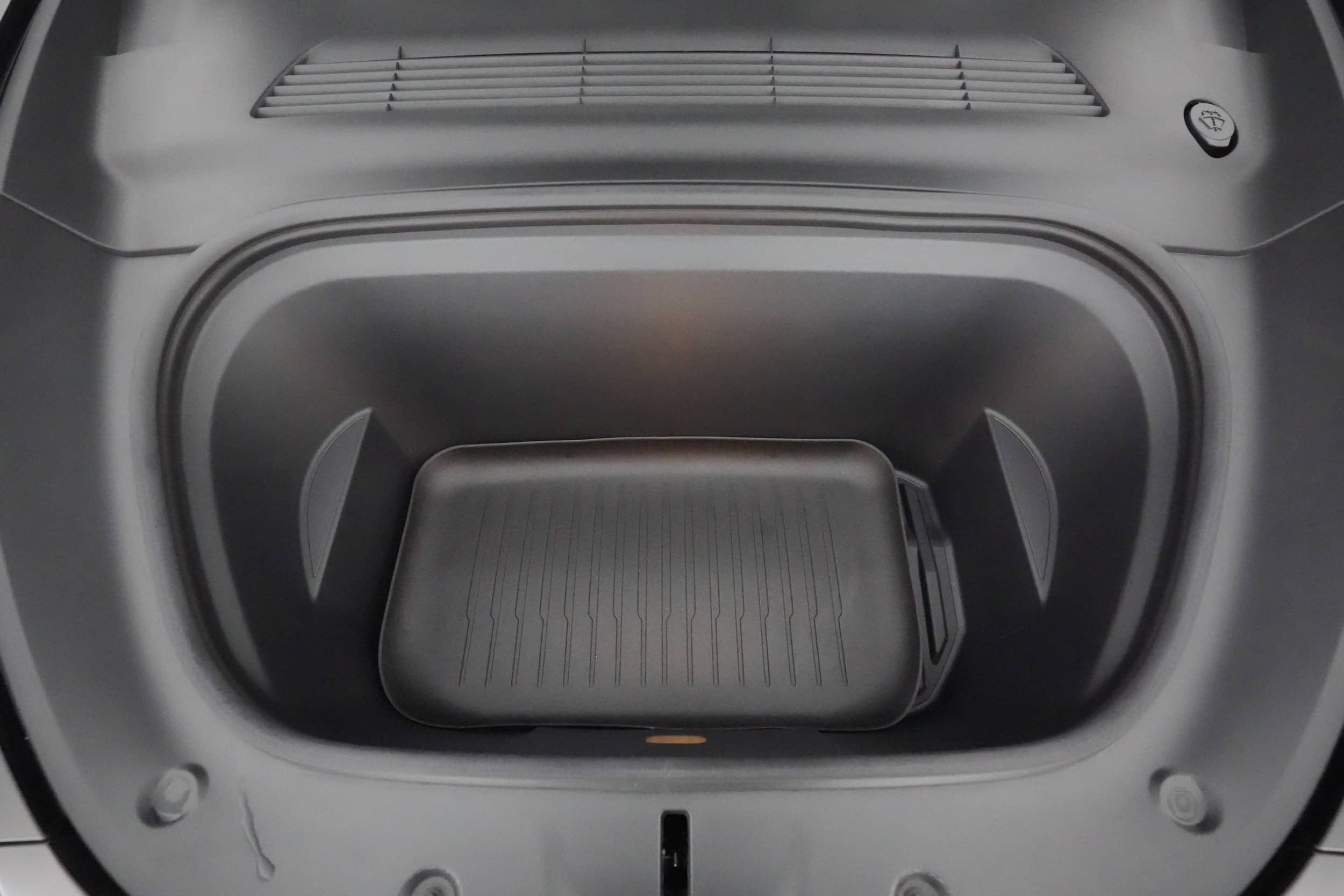 EverCars Co. vehicle image 20 for Tesla Model Y -  Long Range on EverCars Co.