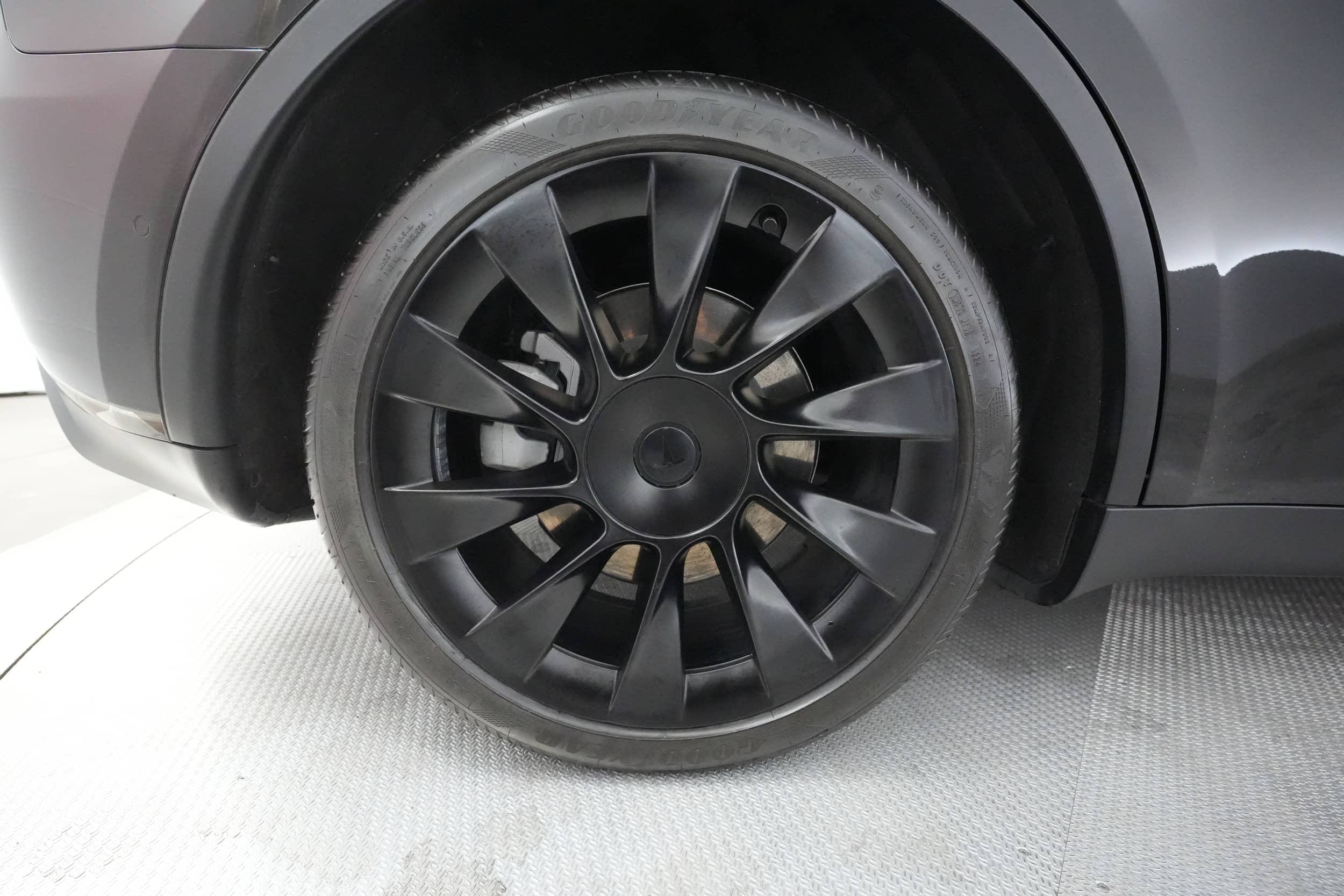 EverCars Co. vehicle image 14 for Tesla Model Y -  Long Range on EverCars Co.