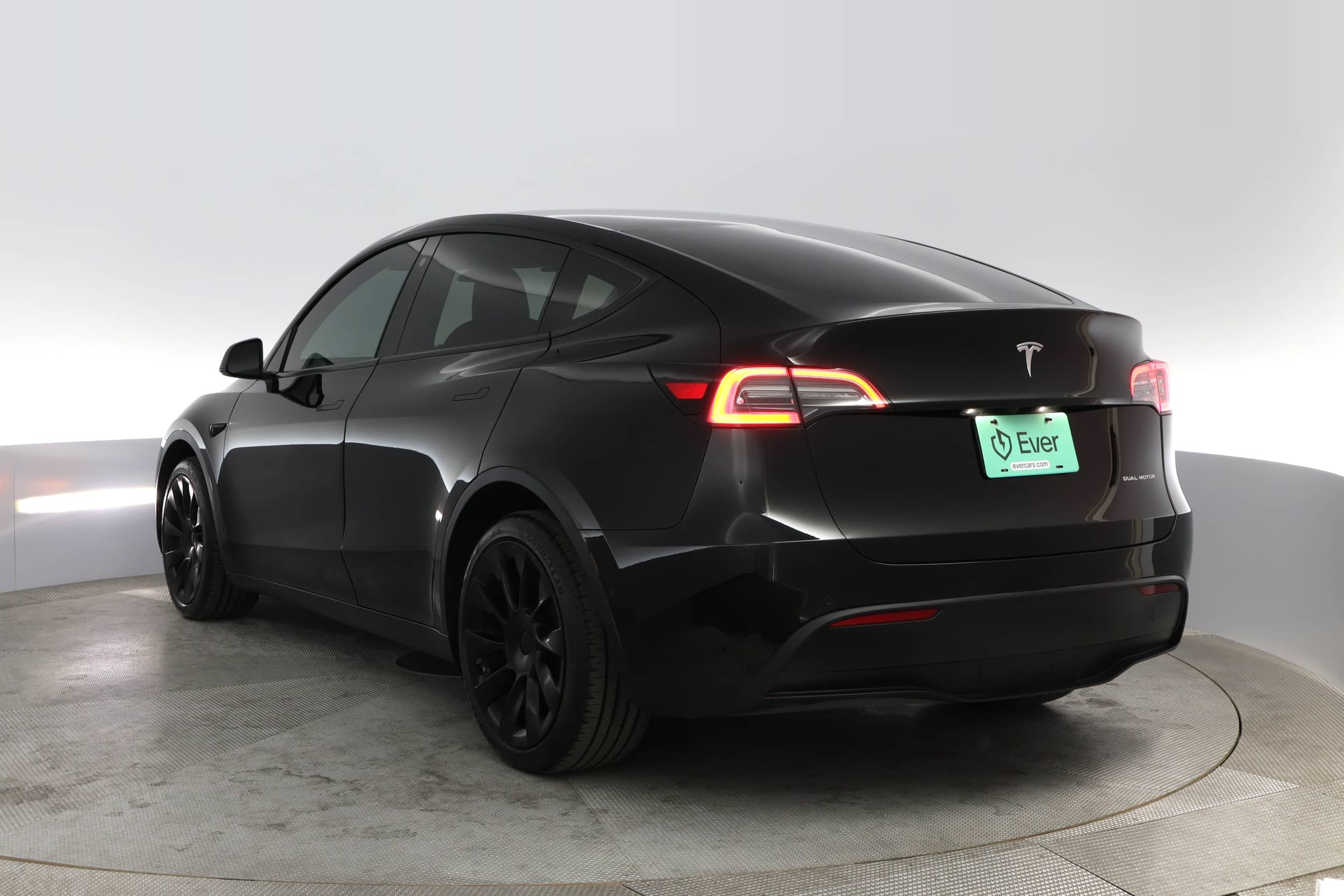 EverCars Co. vehicle image 9 for Tesla Model Y -  Long Range on EverCars Co.