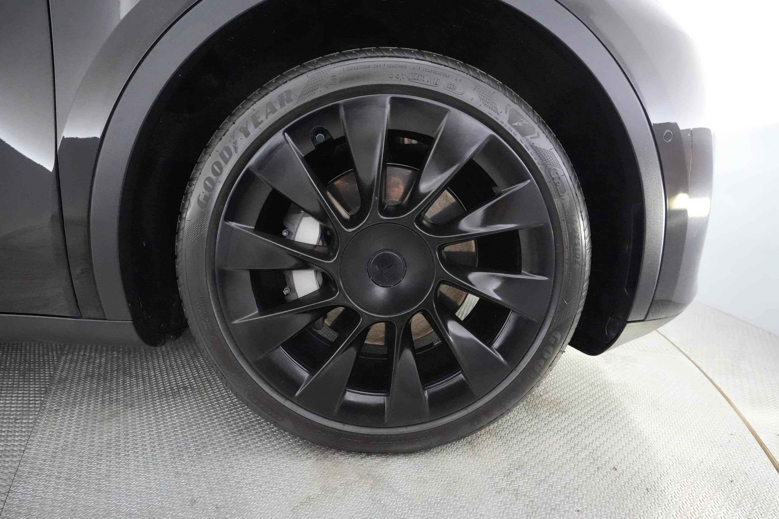 EverCars Co. vehicle image 13 for Tesla Model Y -  Long Range on EverCars Co.