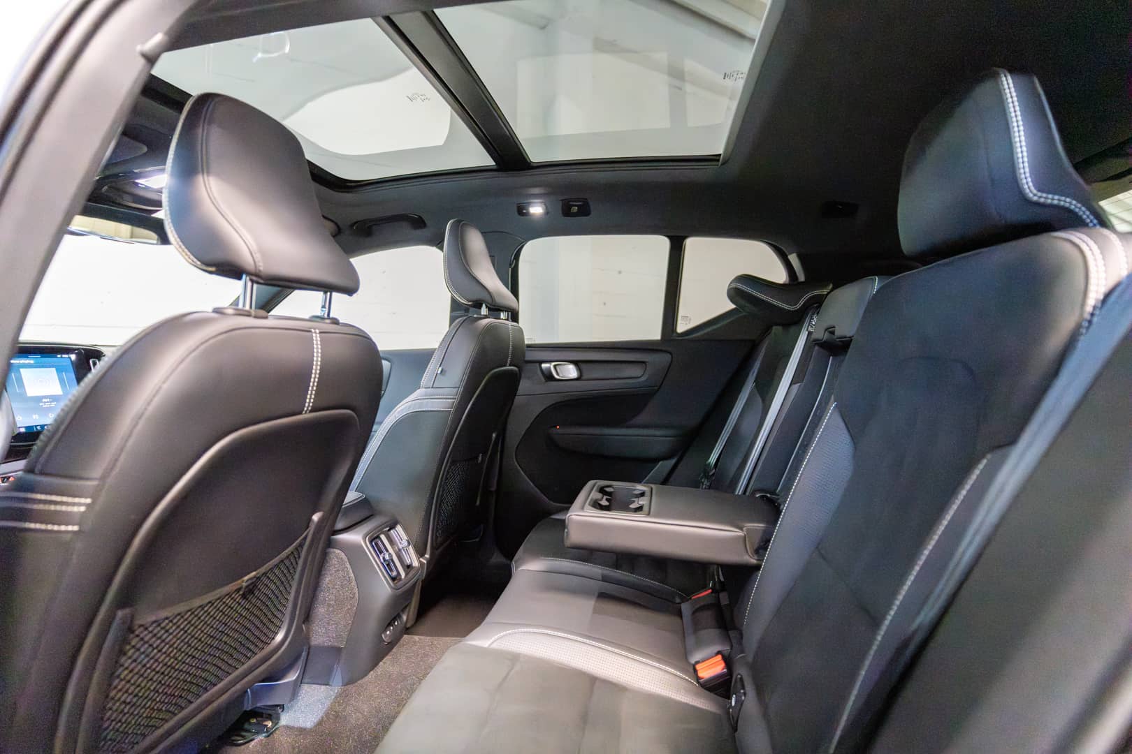 EverCars Co. vehicle image 11 for Volvo XC40 Recharge -  Pure Electric P8 on EverCars Co.