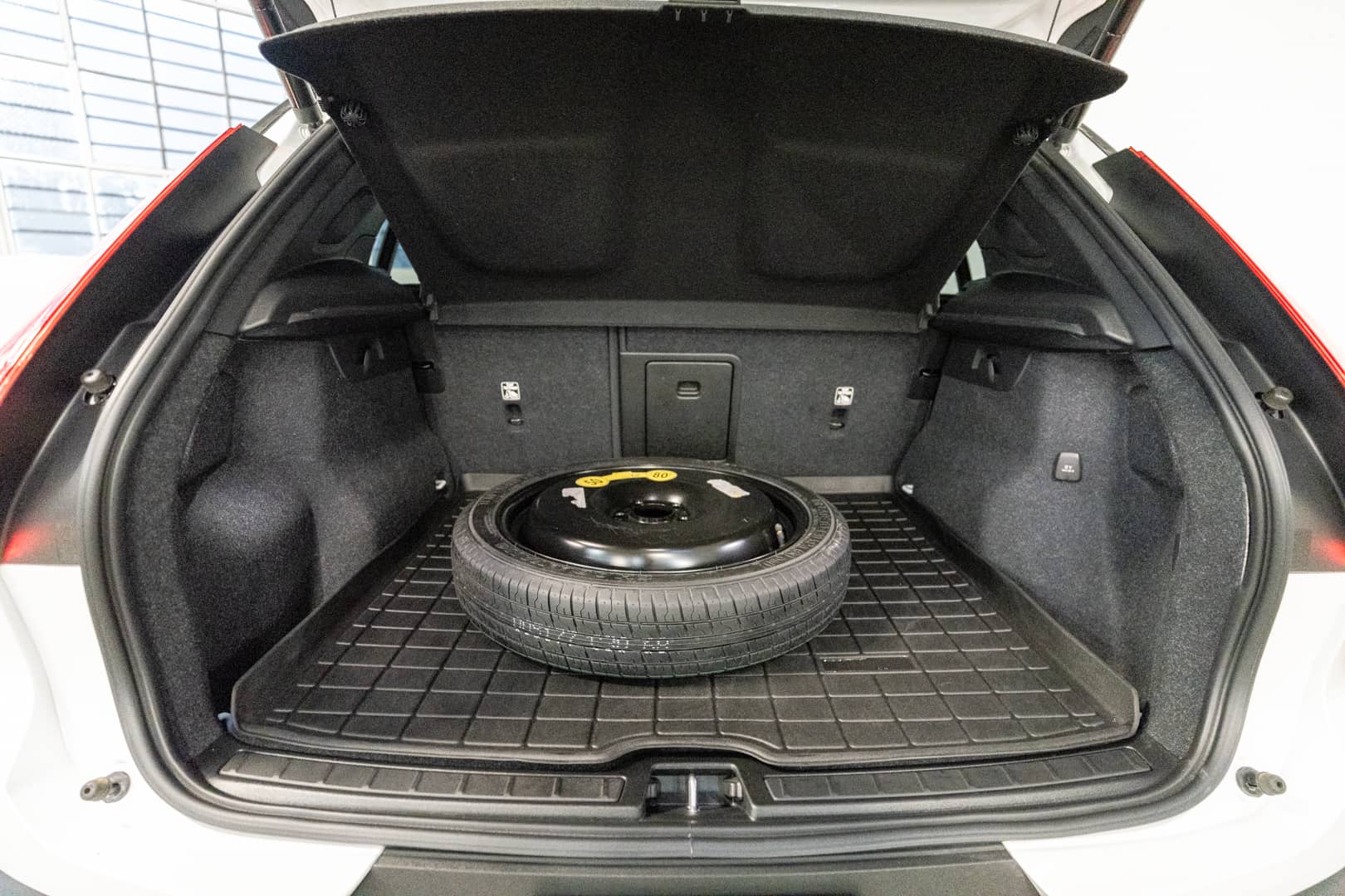 EverCars Co. vehicle image 20 for Volvo XC40 Recharge -  Pure Electric P8 on EverCars Co.