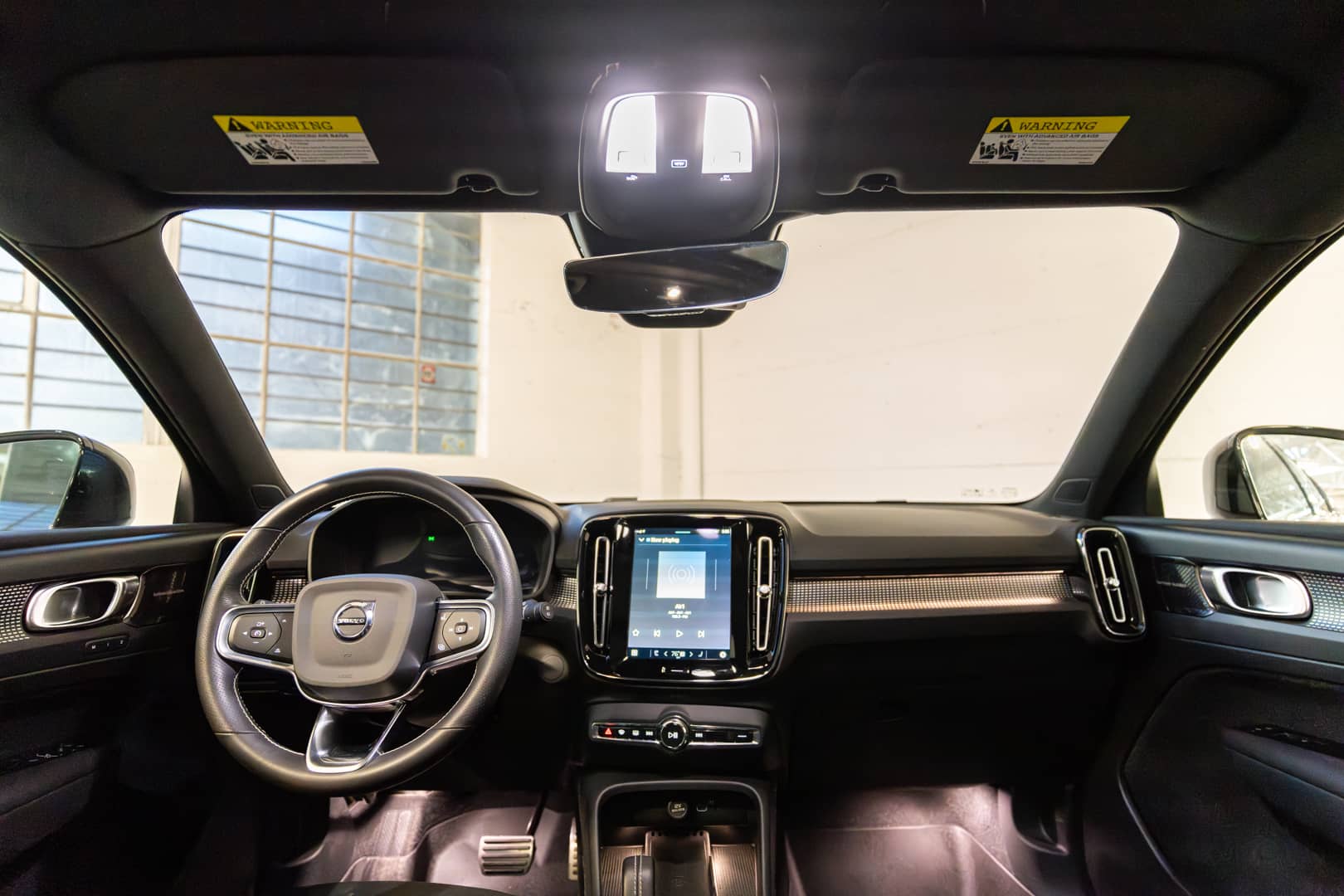 EverCars Co. vehicle image 18 for Volvo XC40 Recharge -  Pure Electric P8 on EverCars Co.