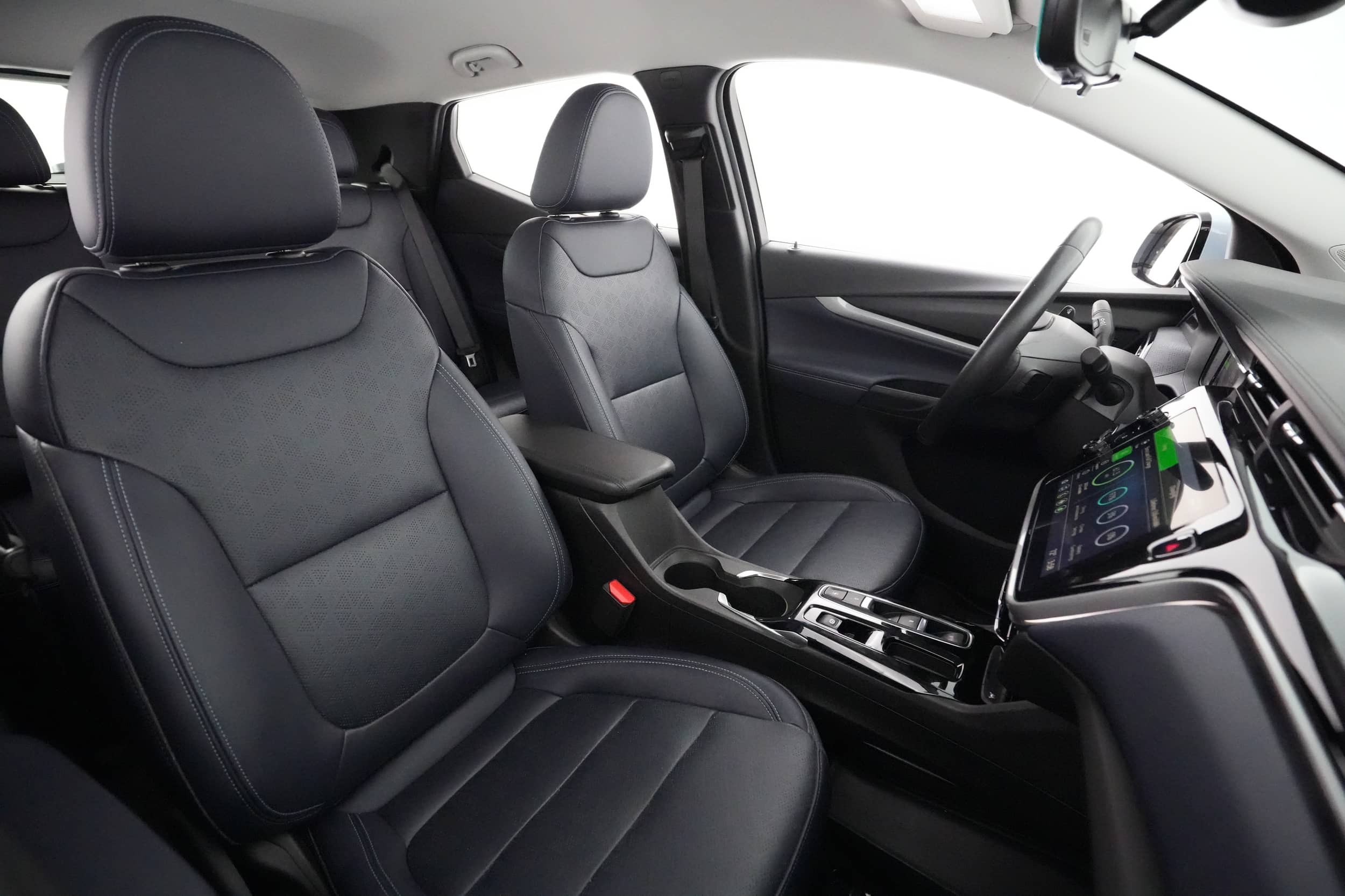 EverCars Co. vehicle image 18 for Chevrolet Bolt EUV -  Premier on EverCars Co.