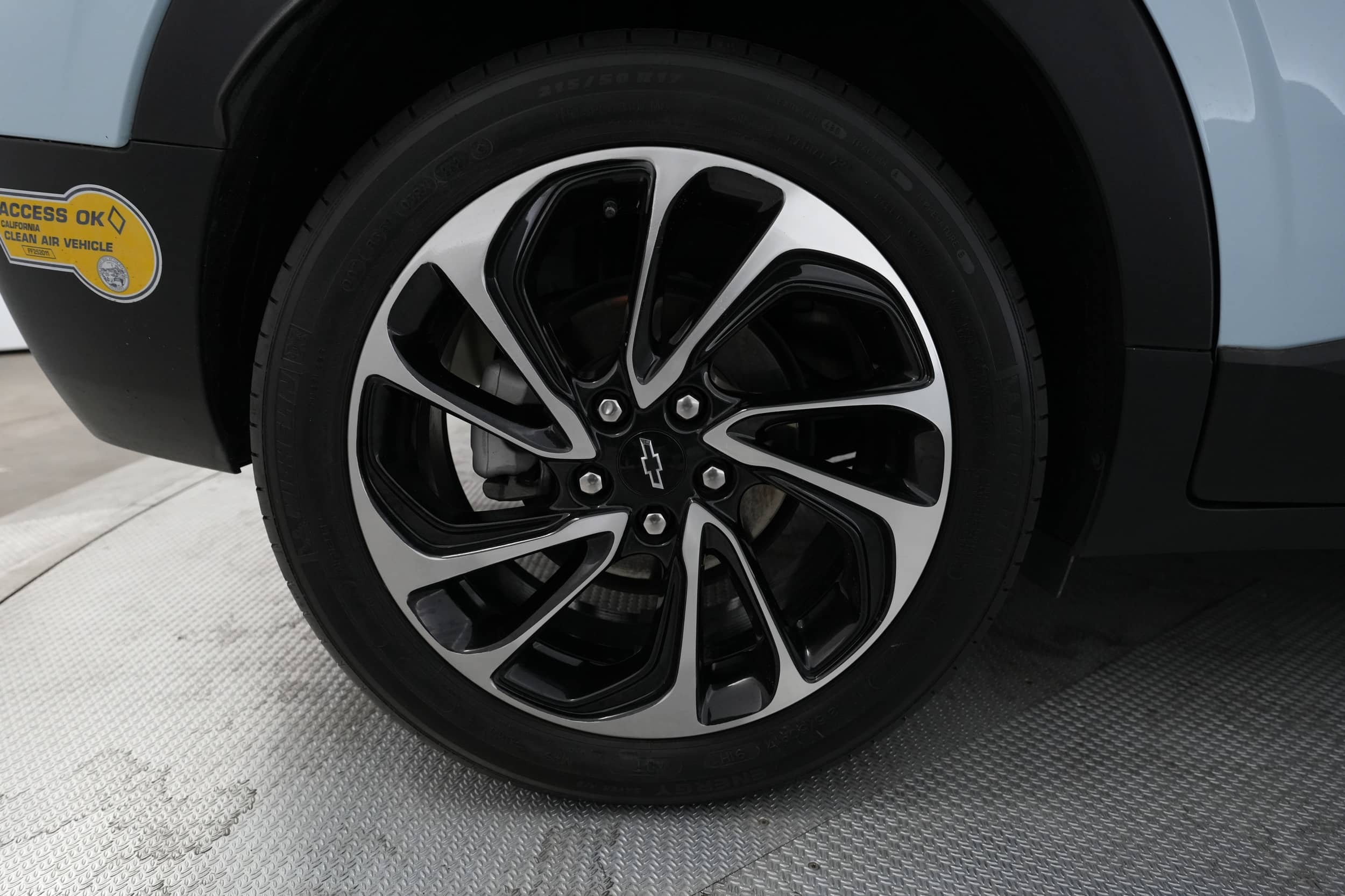 EverCars Co. vehicle image 16 for Chevrolet Bolt EUV -  Premier on EverCars Co.