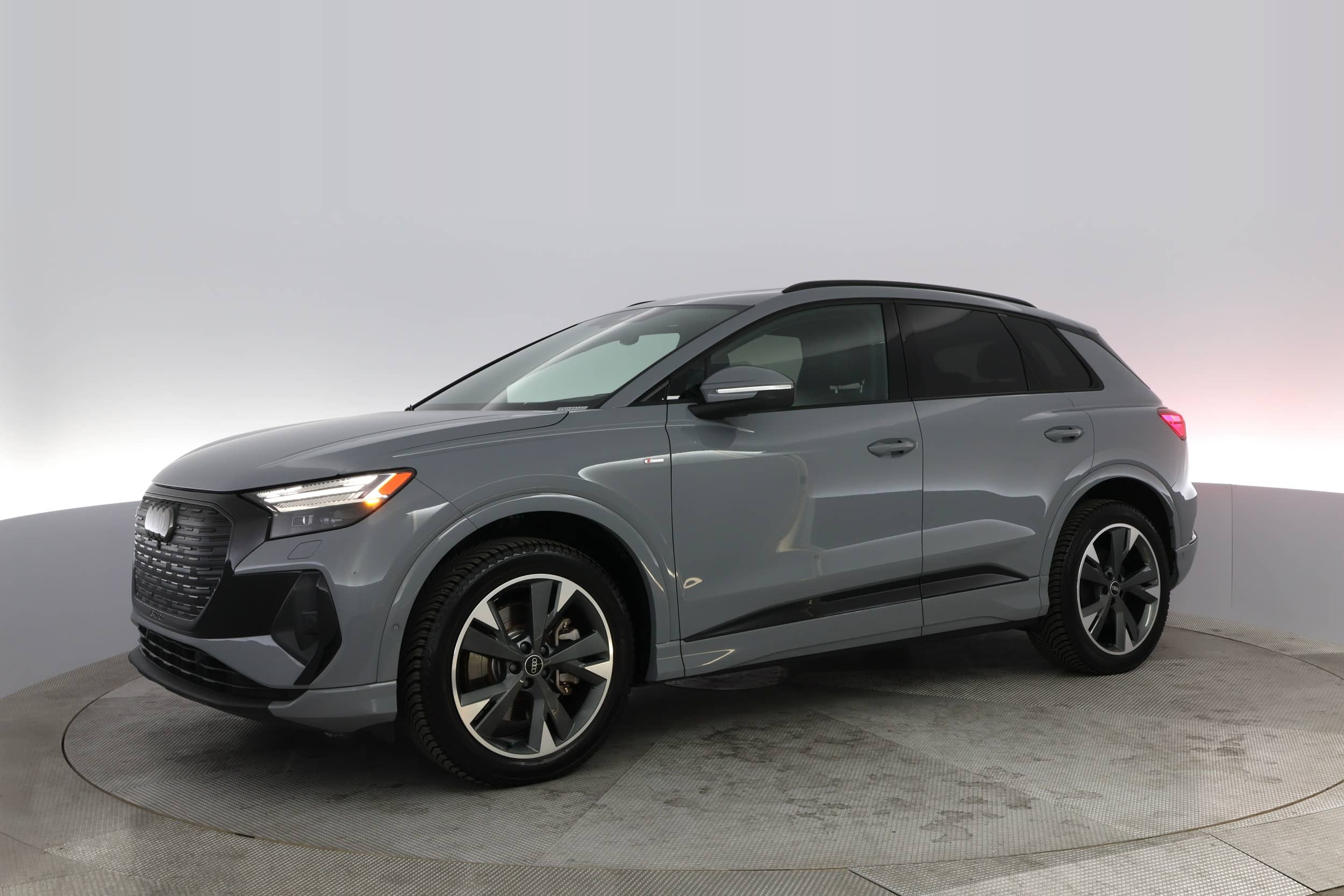 EverCars Co. vehicle image 10 for Audi Q4 e-tron -  Prestige 50 on EverCars Co.