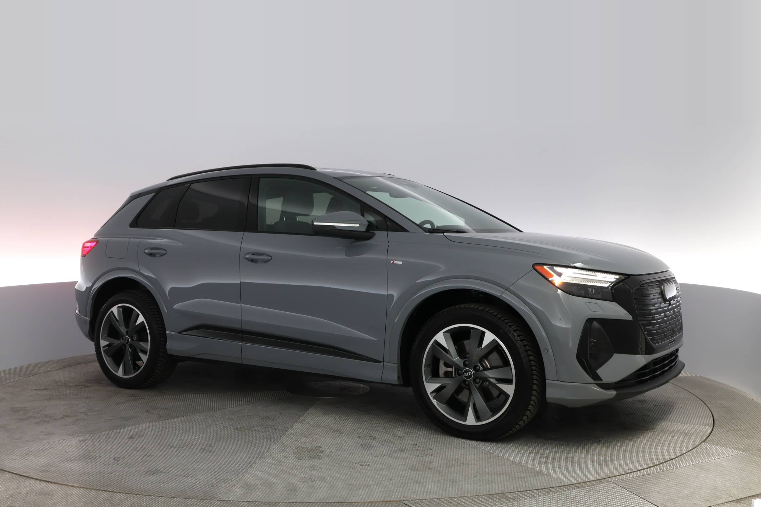 EverCars Co. vehicle image 11 for Audi Q4 e-tron -  Prestige 50 on EverCars Co.