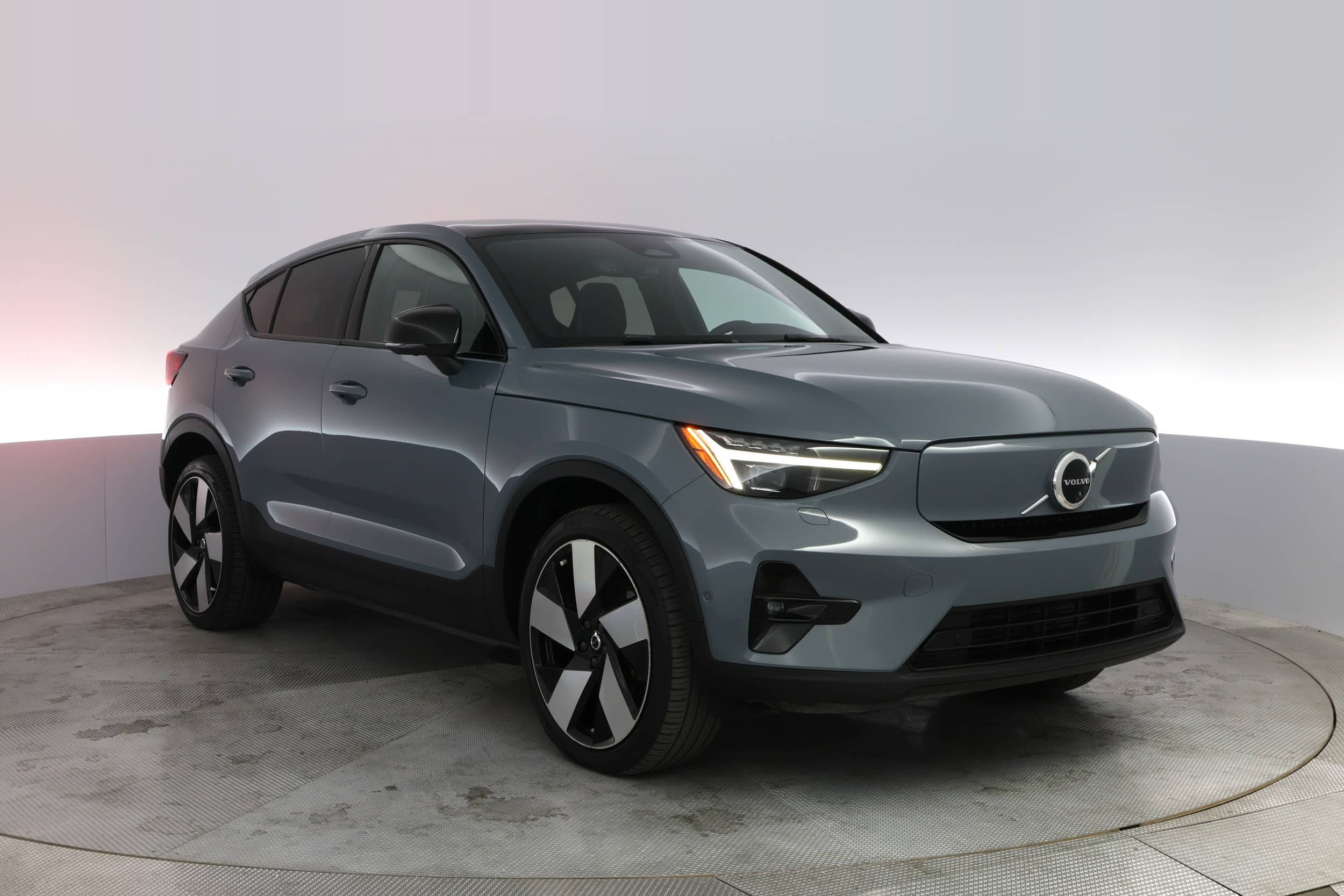 EverCars Co. vehicle image 12 for Volvo C40 Recharge -  P8 Ultimate on EverCars Co.