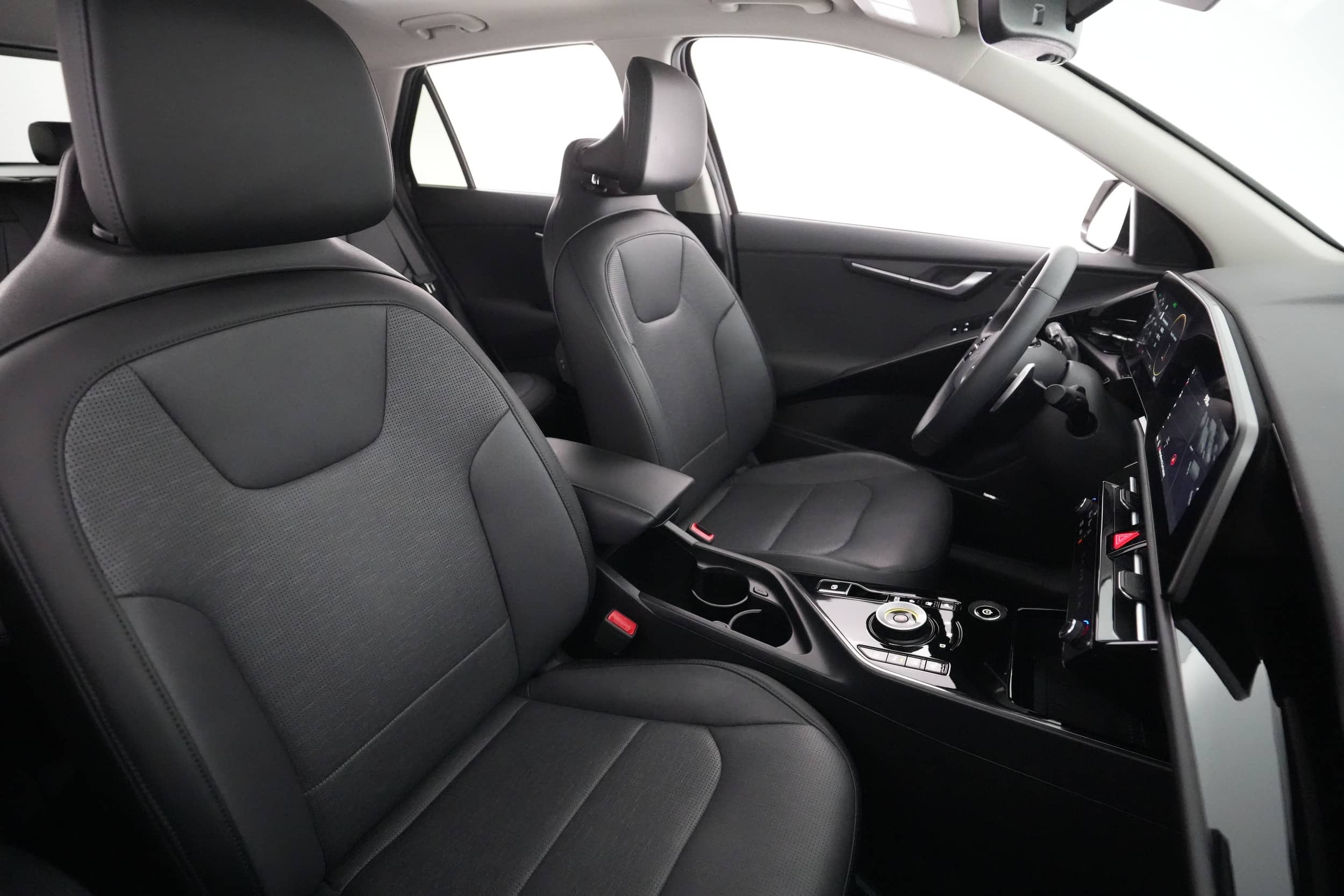 EverCars Co. vehicle image 18 for Kia Niro EV -  Wave on EverCars Co.
