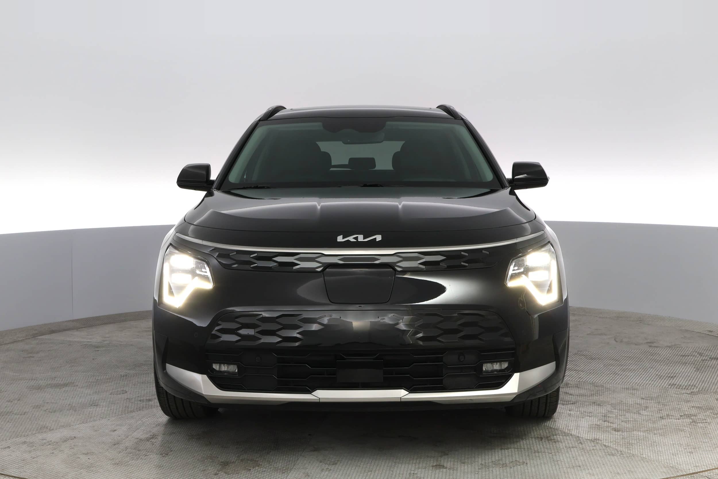EverCars Co. vehicle image 13 for Kia Niro EV -  Wave on EverCars Co.