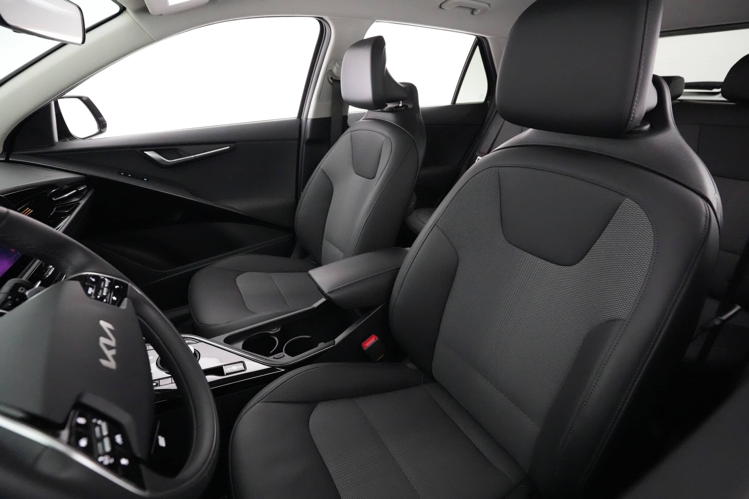 EverCars Co. vehicle image 3 for Kia Niro EV -  Wind on EverCars Co.
