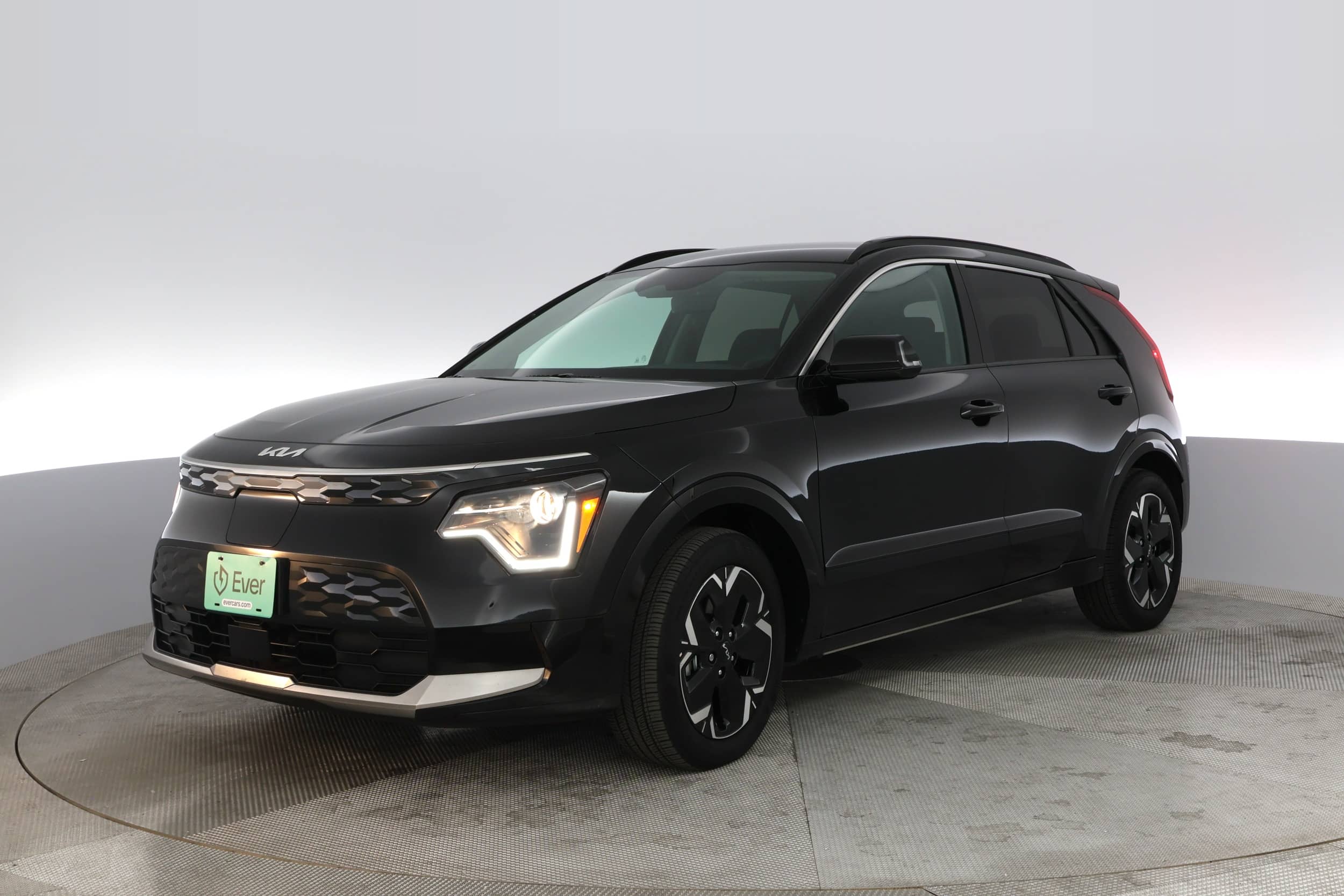 EverCars Co. featured vehicle's image for Kia Niro EV -  Wind on EverCars Co.