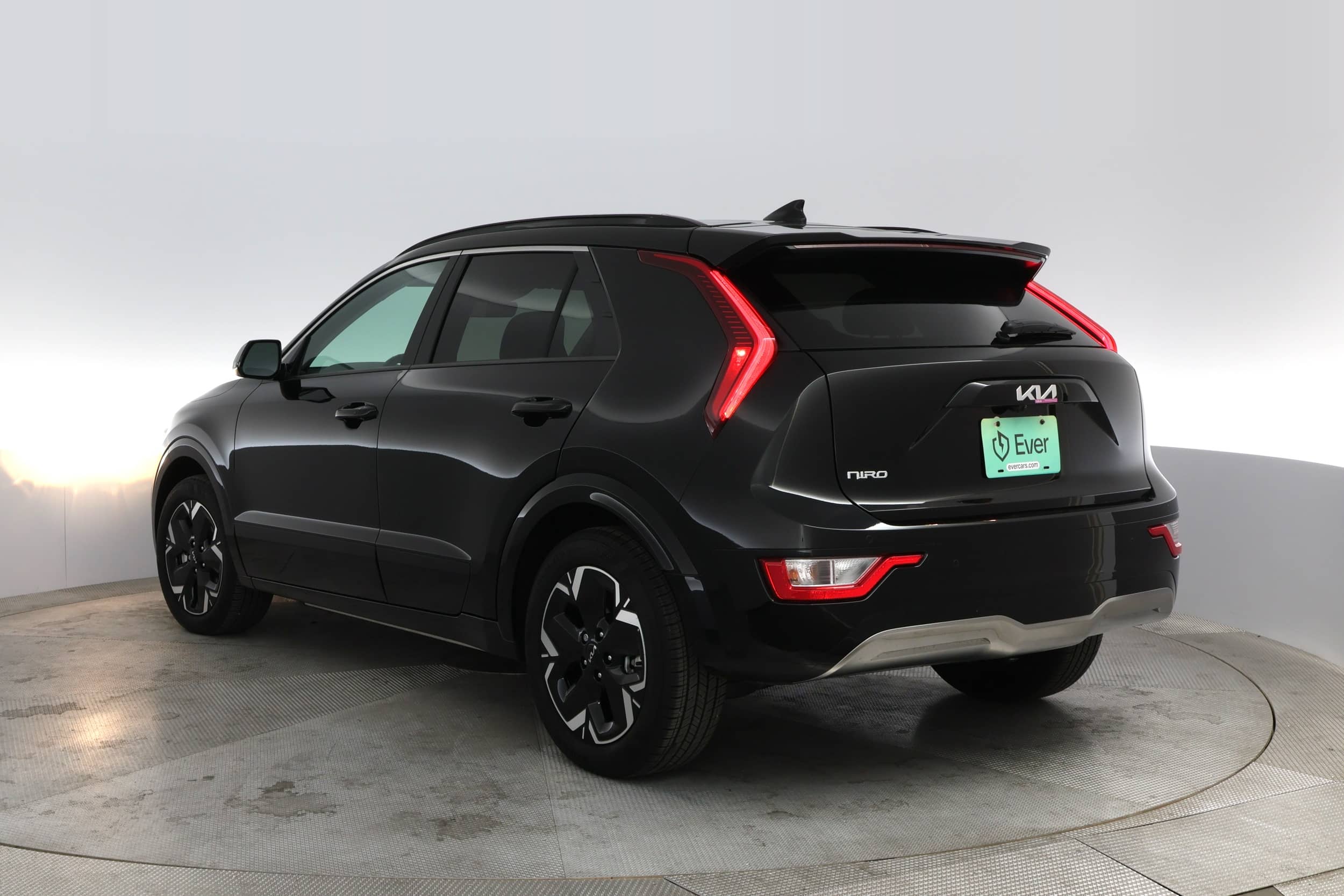 EverCars Co. vehicle image 9 for Kia Niro EV -  Wind on EverCars Co.