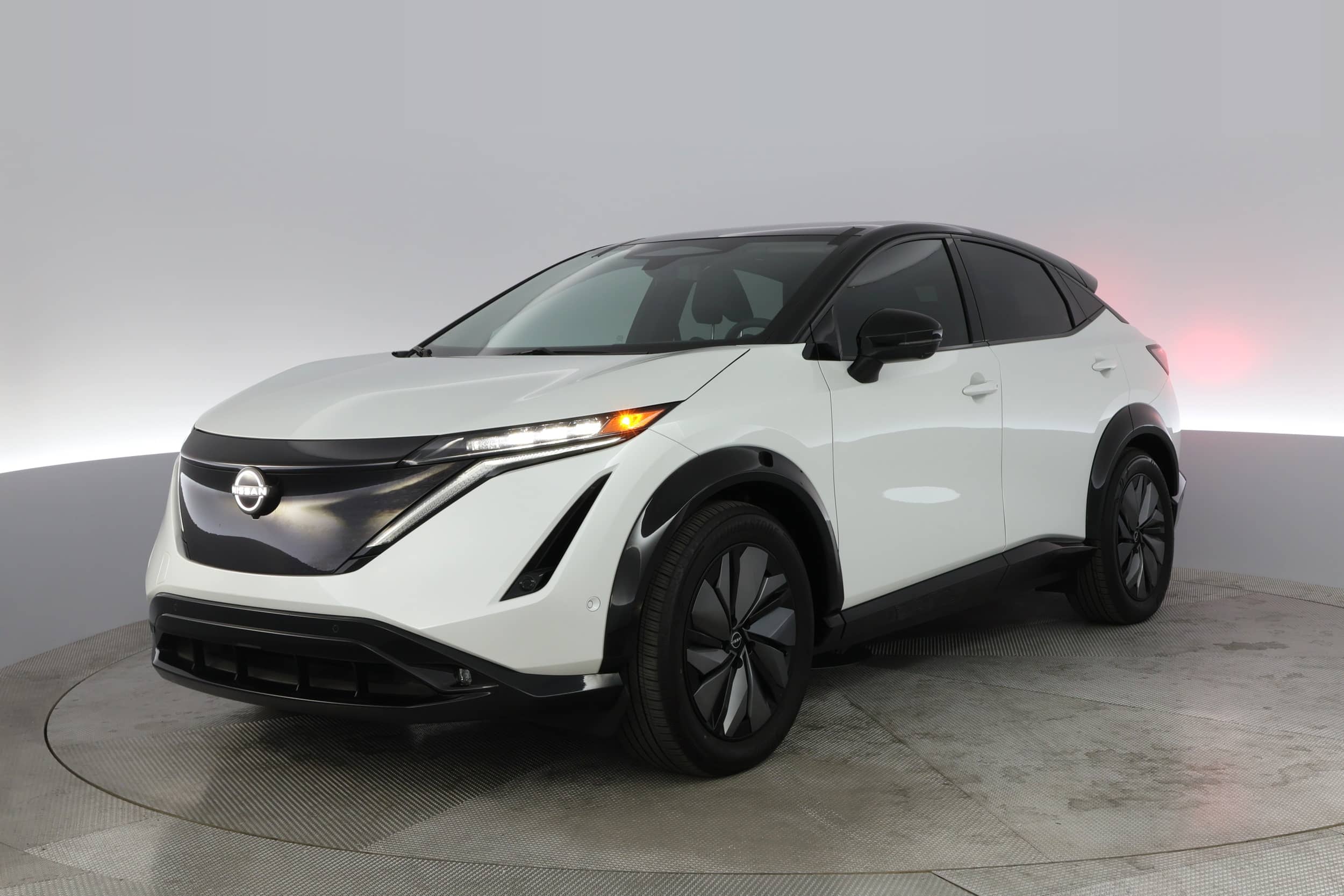 EverCars Co. featured vehicle's image for Nissan Ariya -  PLATINUM+ e-4ORCE on EverCars Co.