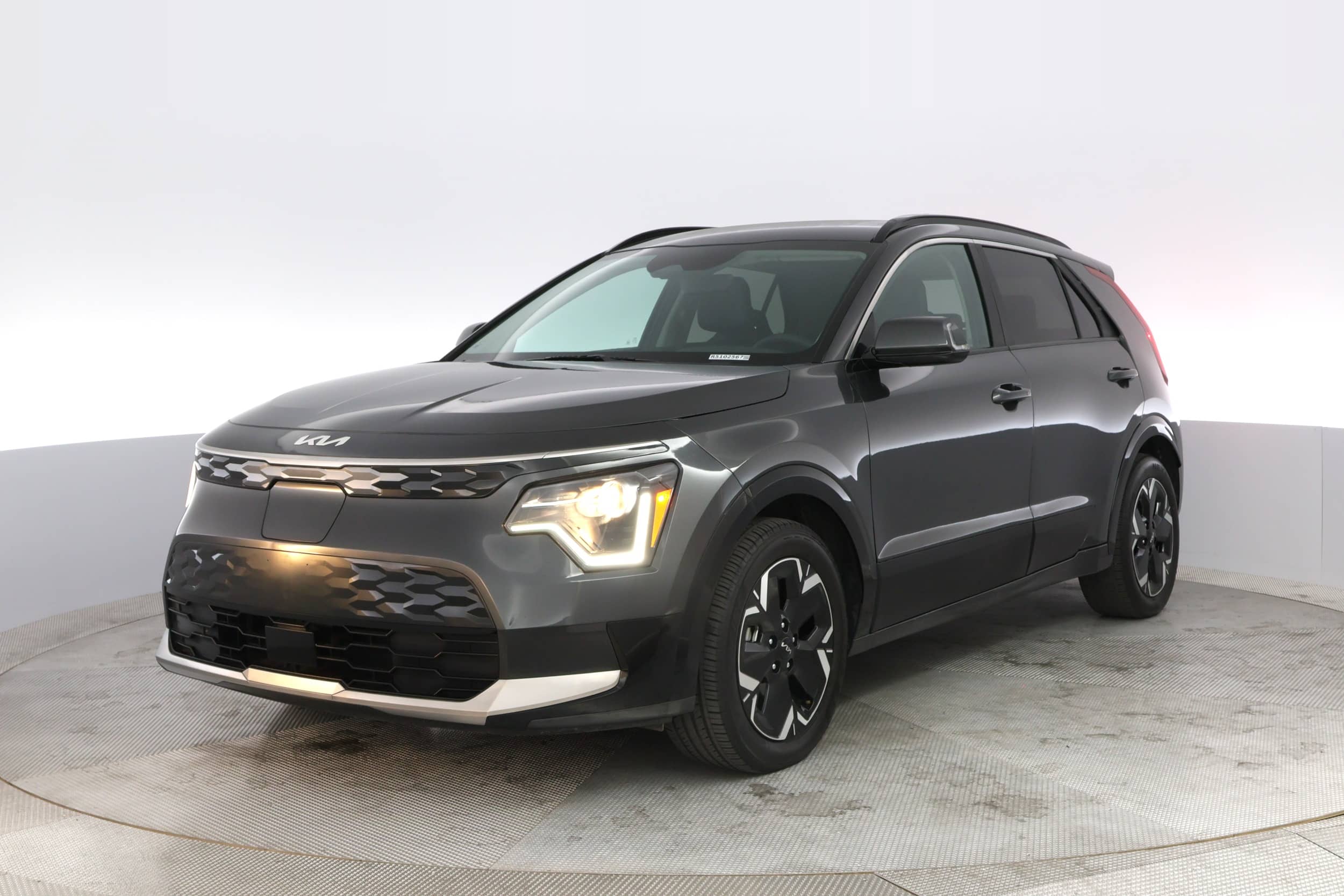 EverCars Co. vehicle image 1 for Kia Niro EV -  Wind on EverCars Co.
