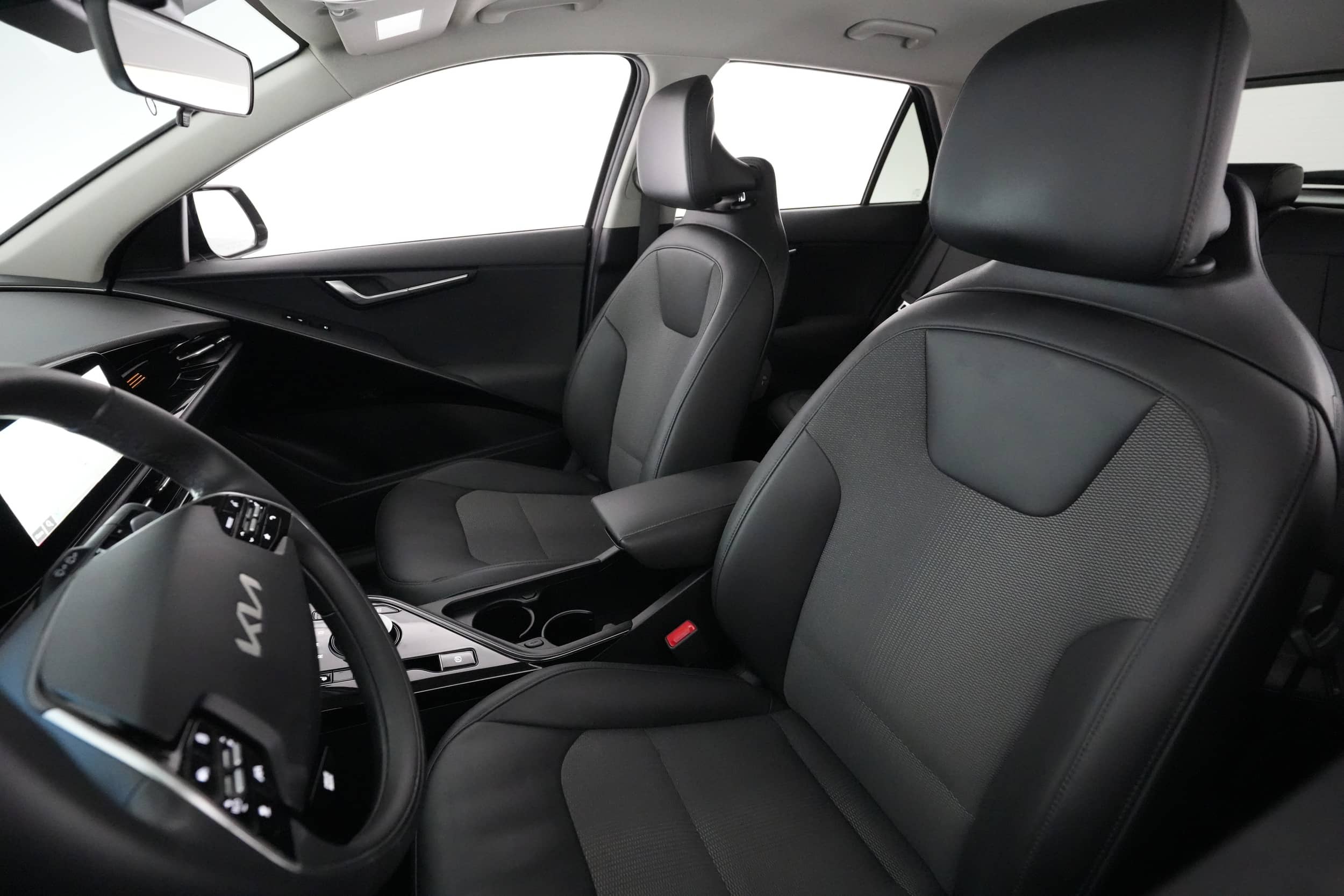 EverCars Co. vehicle image 3 for Kia Niro EV -  Wind on EverCars Co.