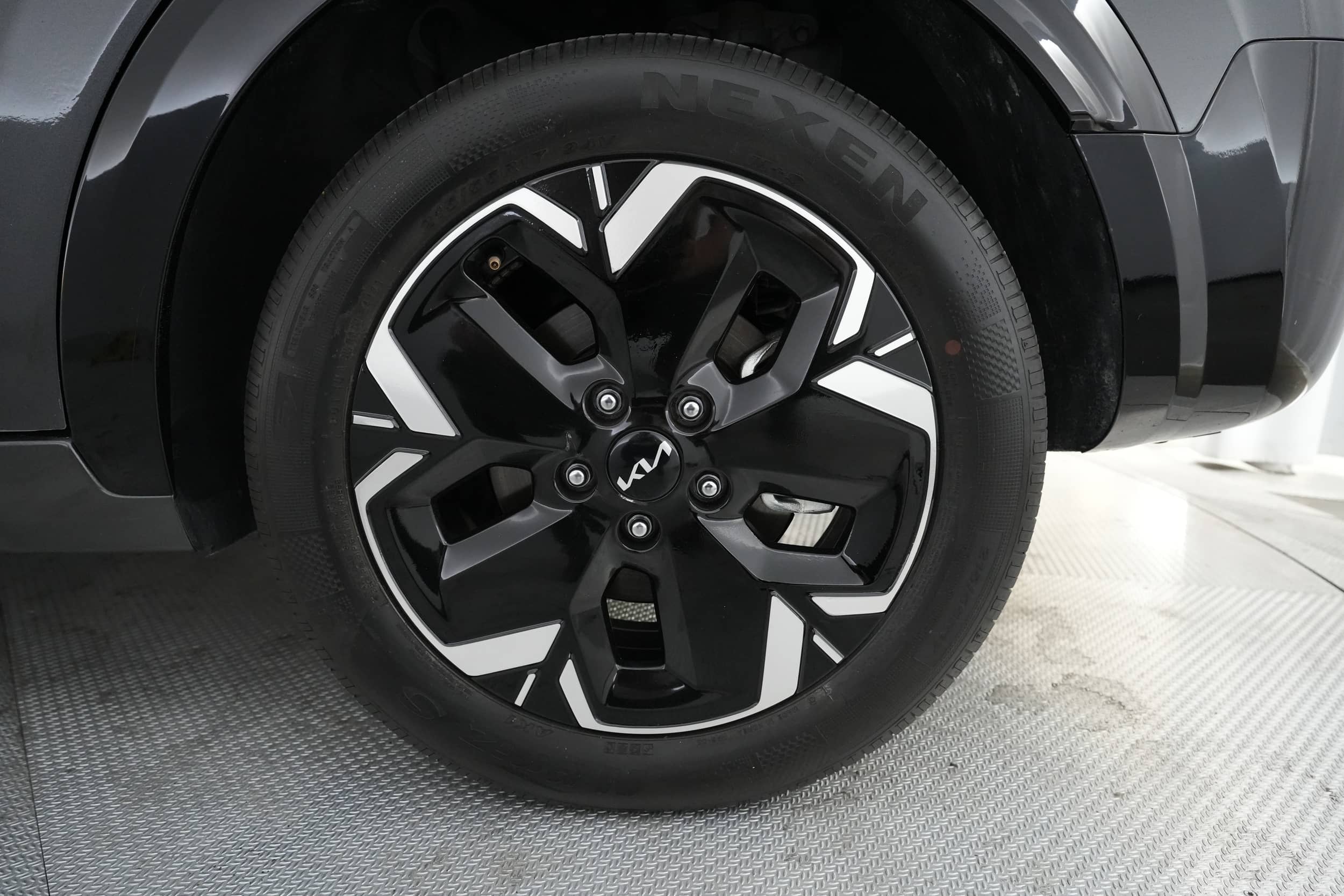 EverCars Co. vehicle image 7 for Kia Niro EV -  Wind on EverCars Co.
