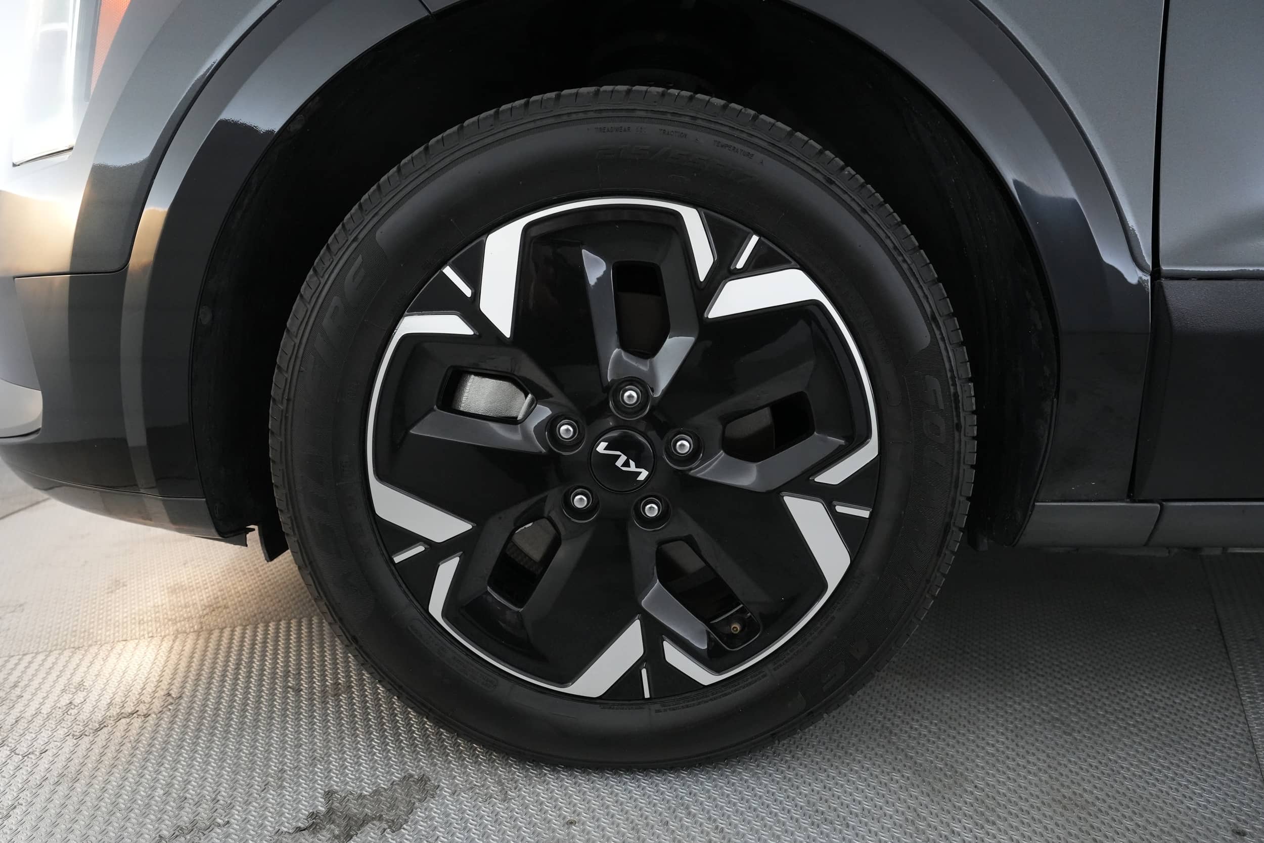 EverCars Co. vehicle image 14 for Kia Niro EV -  Wind on EverCars Co.