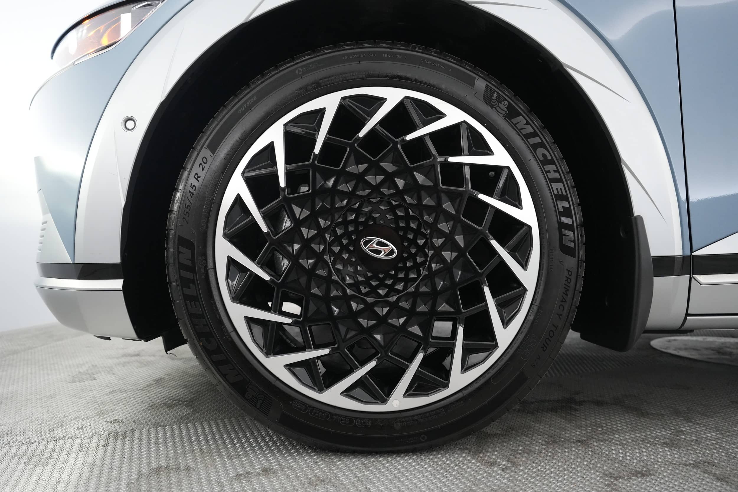 EverCars Co. vehicle image 15 for Hyundai IONIQ 5 -  Limited on EverCars Co.