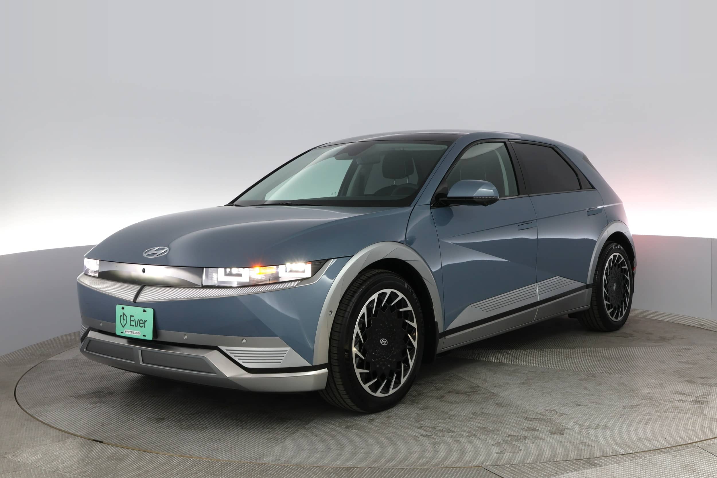EverCars Co. featured vehicle's image for on EverCars Co.