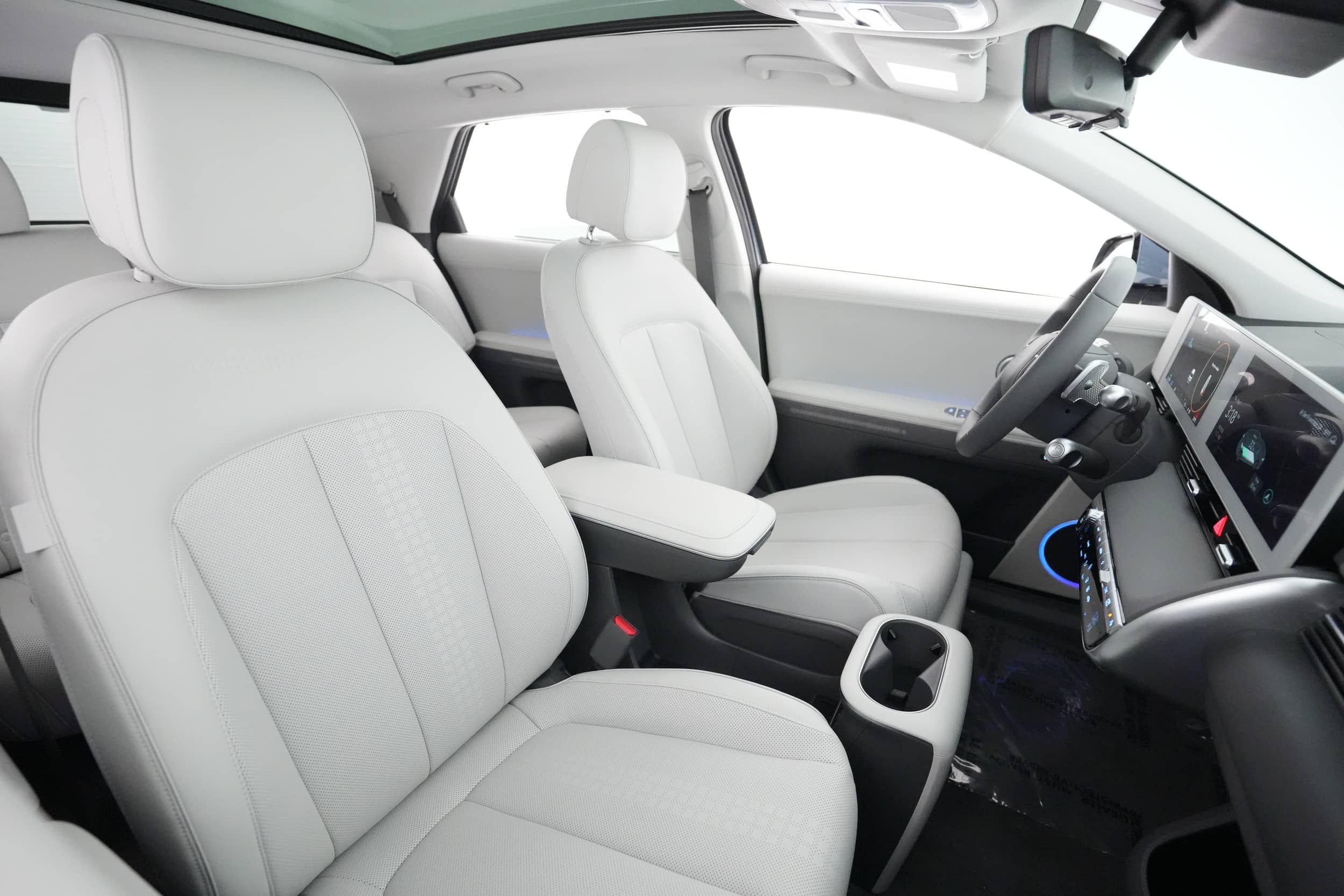 EverCars Co. vehicle image 18 for Hyundai IONIQ 5 -  Limited on EverCars Co.