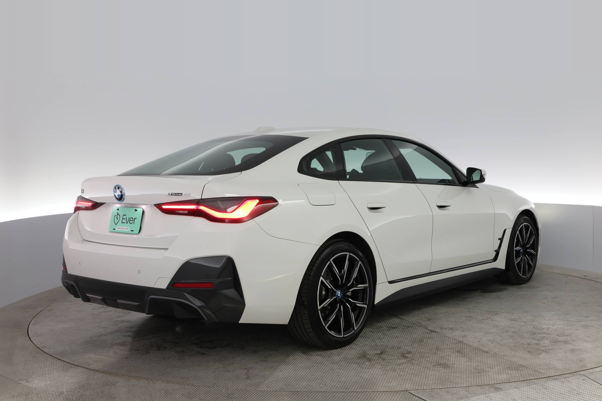 EverCars Co. vehicle image 2 for BMW i4 -  eDrive40 M Sport Line on EverCars Co.