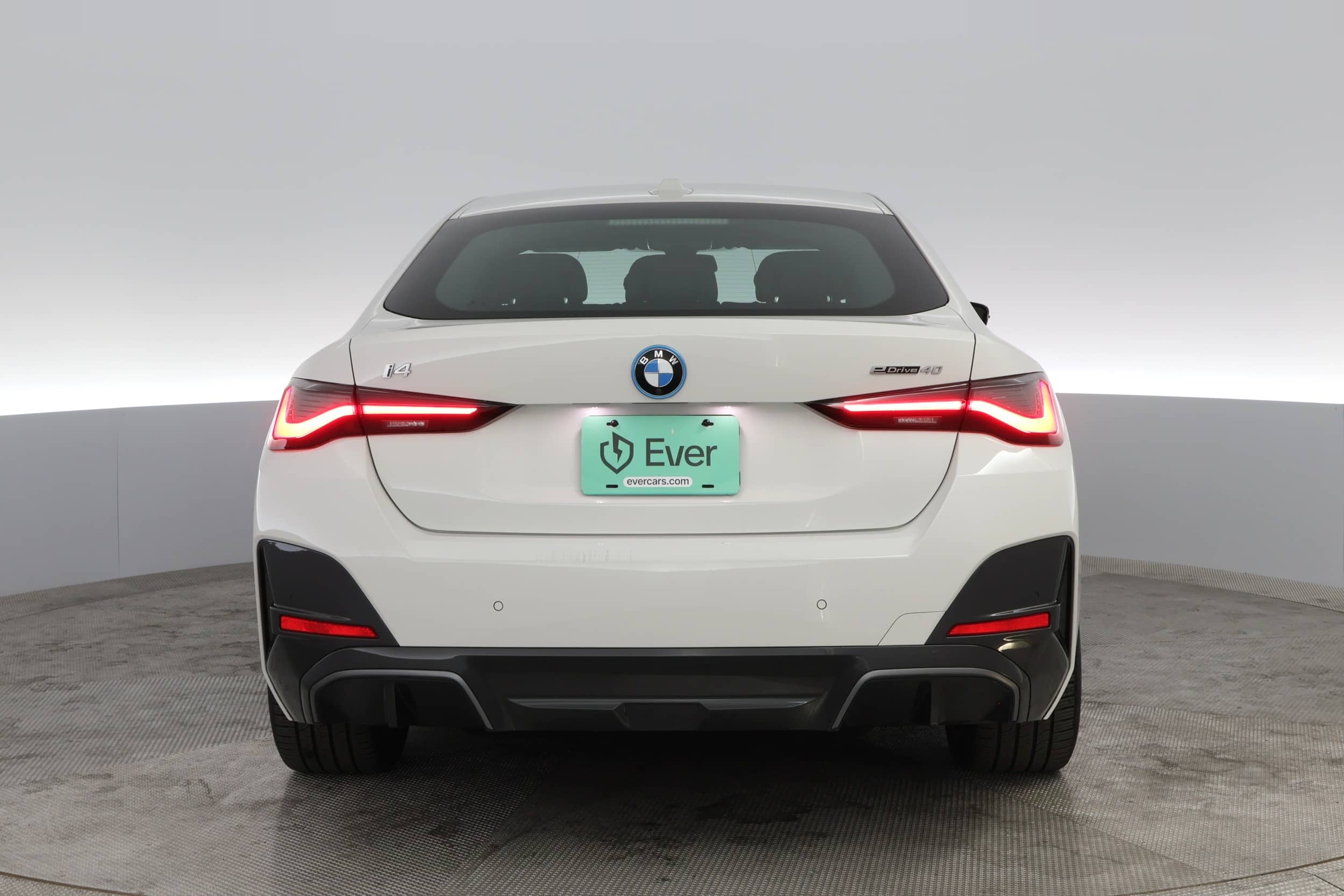 EverCars Co. vehicle image 14 for BMW i4 -  eDrive40 M Sport Line on EverCars Co.