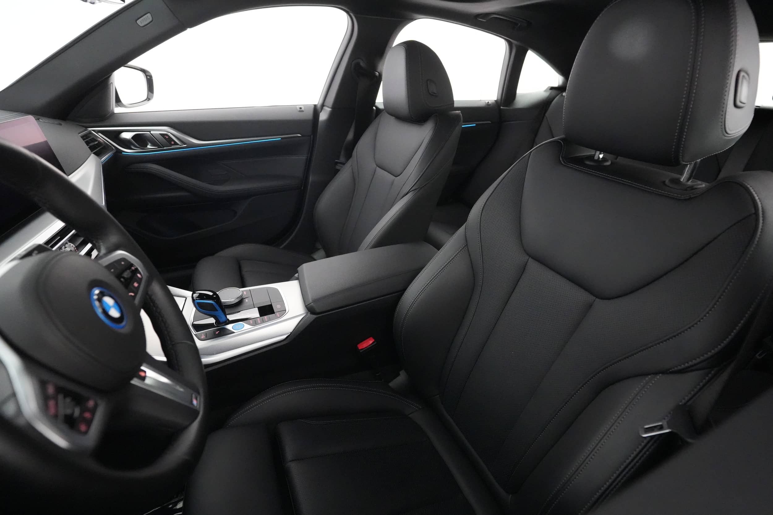 EverCars Co. vehicle image 3 for BMW i4 -  eDrive40 M Sport Line on EverCars Co.