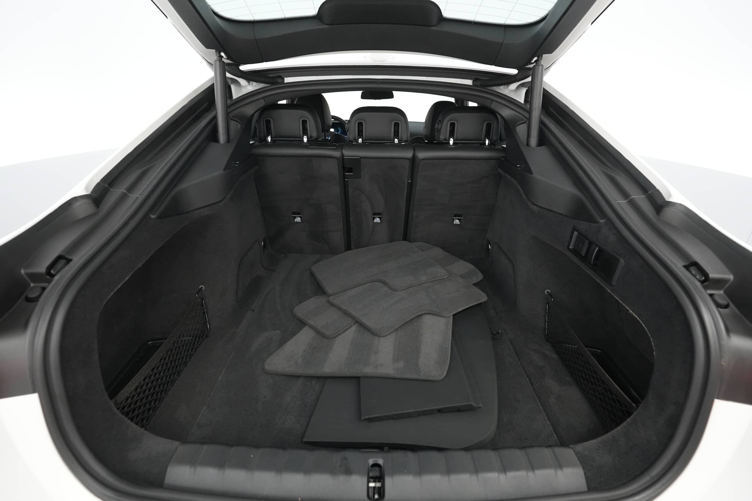 EverCars Co. vehicle image 6 for BMW i4 -  eDrive40 M Sport Line on EverCars Co.