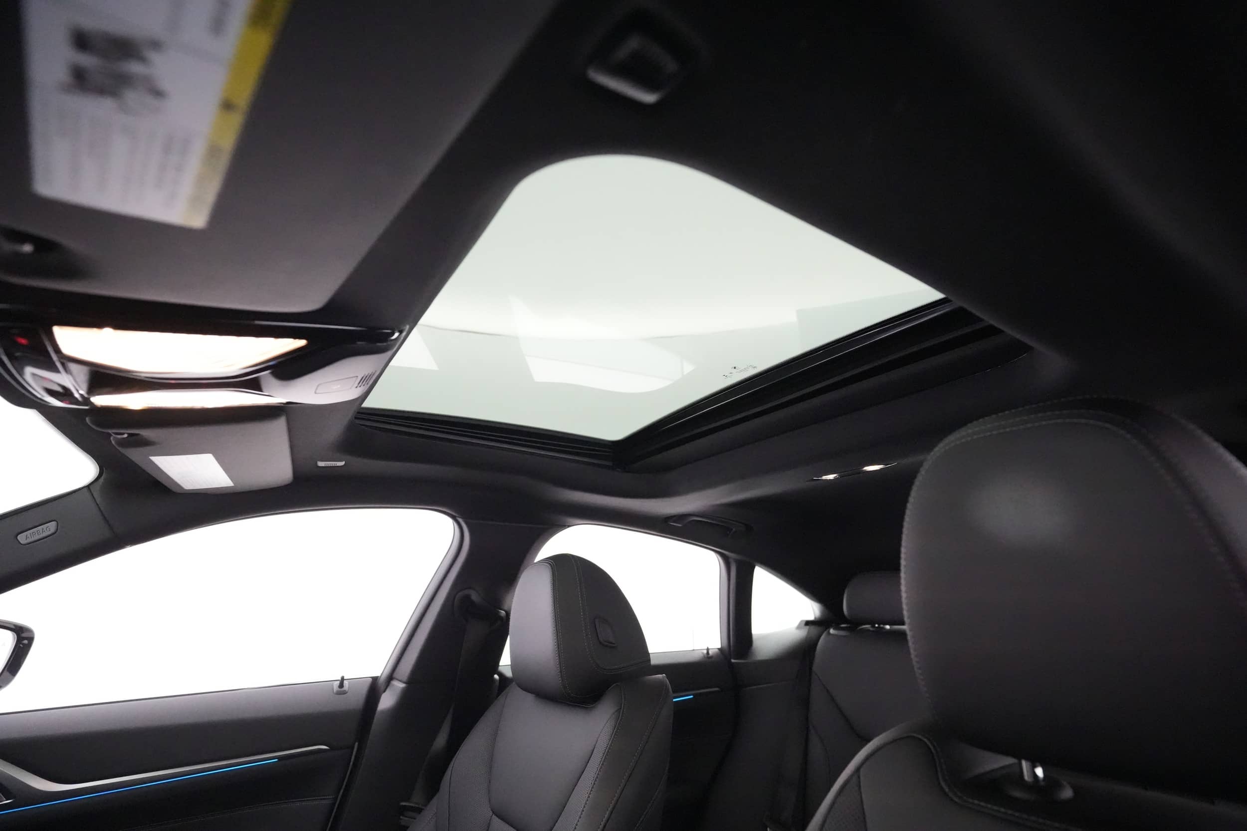 EverCars Co. vehicle image 18 for BMW i4 -  eDrive40 M Sport Line on EverCars Co.