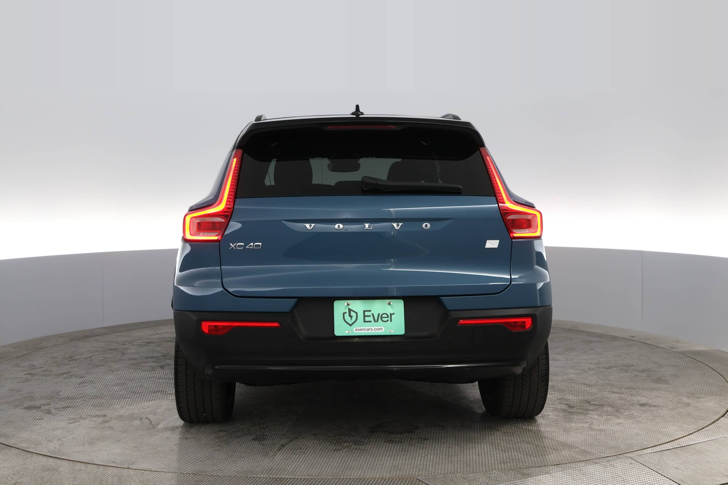 EverCars Co. vehicle image 8 for Volvo XC40 Recharge -  Pure Electric Twin Plus on EverCars Co.