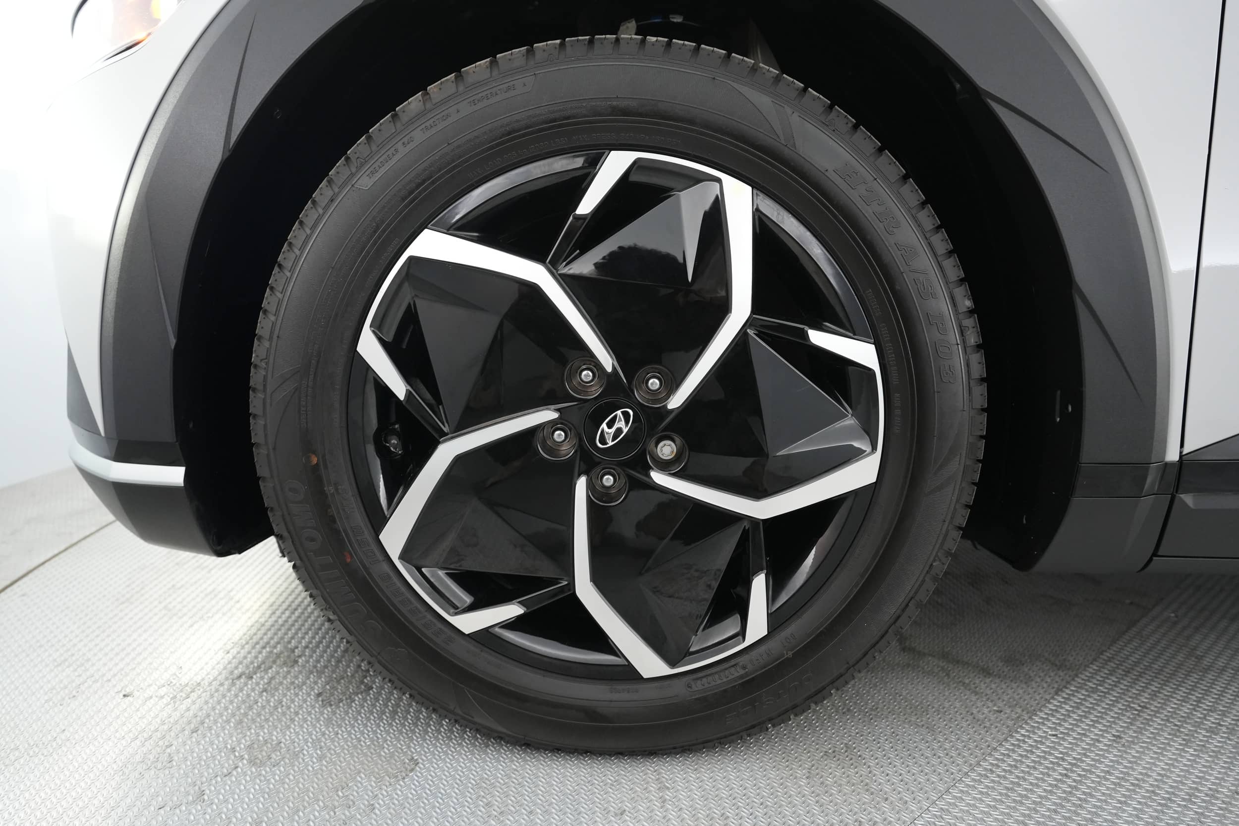 EverCars Co. vehicle image 11 for Hyundai IONIQ 5 -  SEL on EverCars Co.