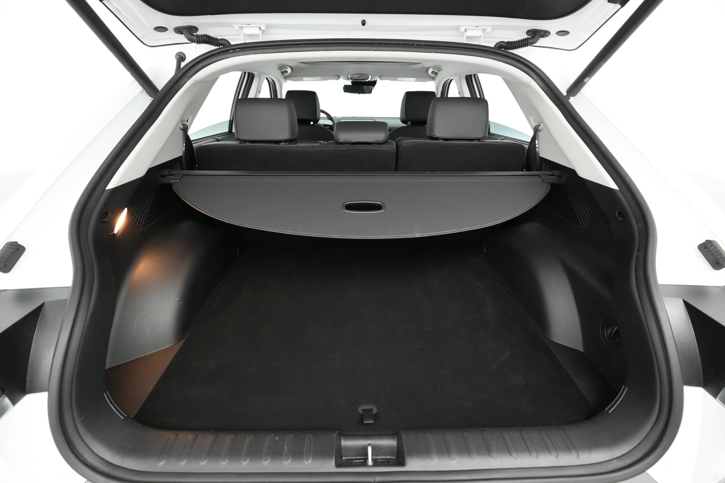 EverCars Co. vehicle image 6 for Hyundai IONIQ 5 -  Limited on EverCars Co.