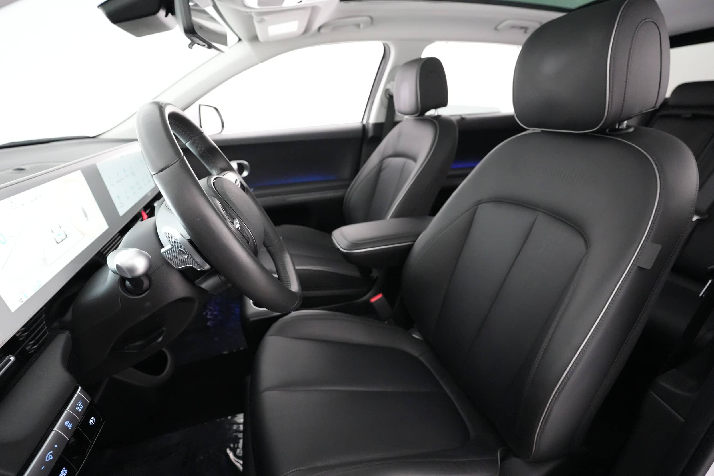 EverCars Co. vehicle image 3 for Hyundai IONIQ 5 -  Limited on EverCars Co.
