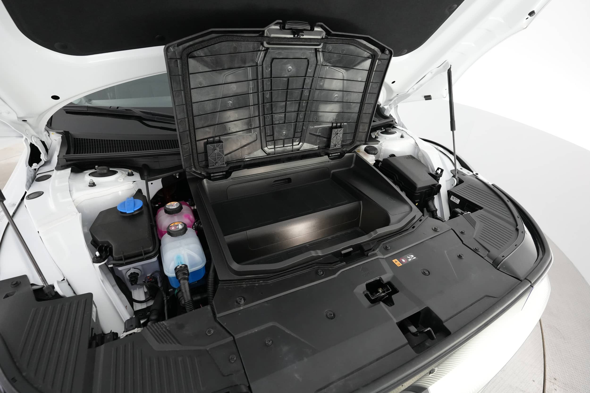 EverCars Co. vehicle image 21 for Hyundai IONIQ 5 -  Limited on EverCars Co.