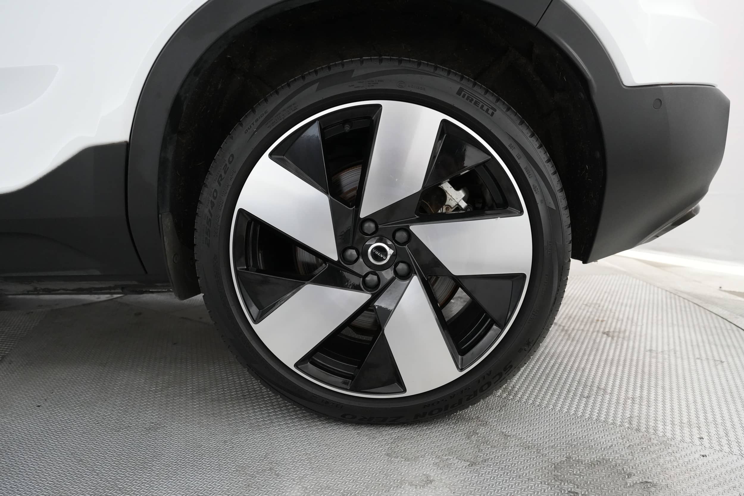 EverCars Co. vehicle image 15 for Volvo C40 Recharge -  P8 Ultimate on EverCars Co.