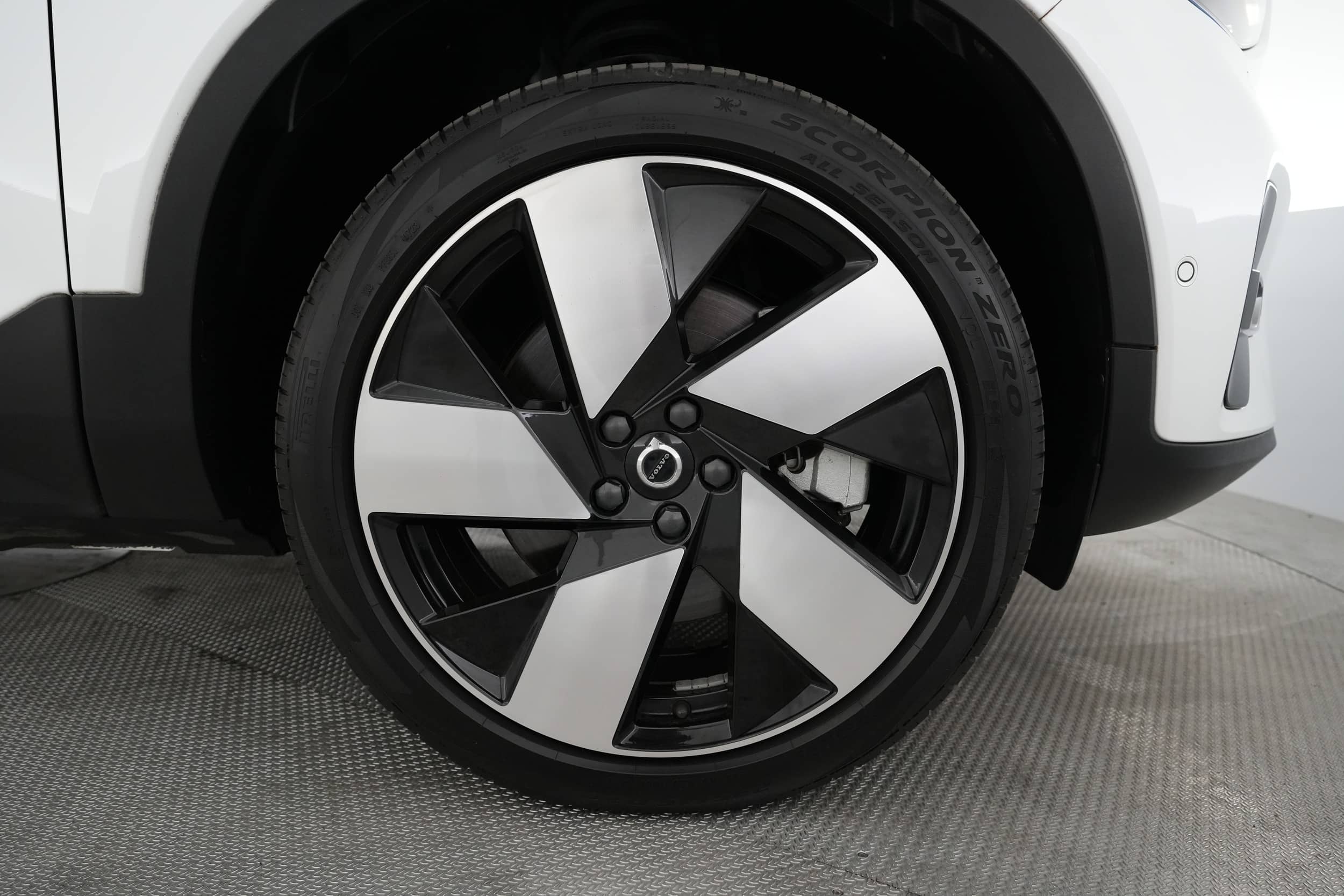 EverCars Co. vehicle image 17 for Volvo C40 Recharge -  P8 Ultimate on EverCars Co.