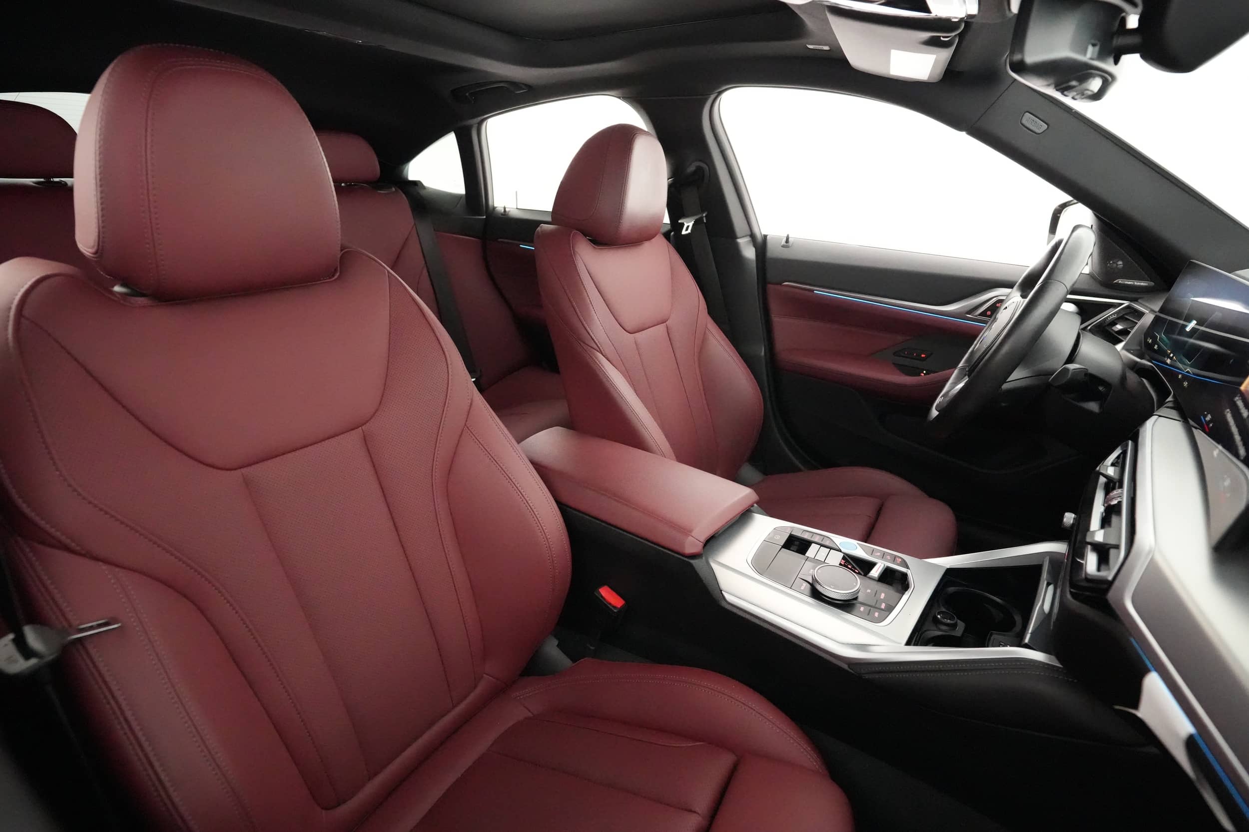 EverCars Co. vehicle image 18 for BMW i4 -  eDrive40 M Sport Line on EverCars Co.