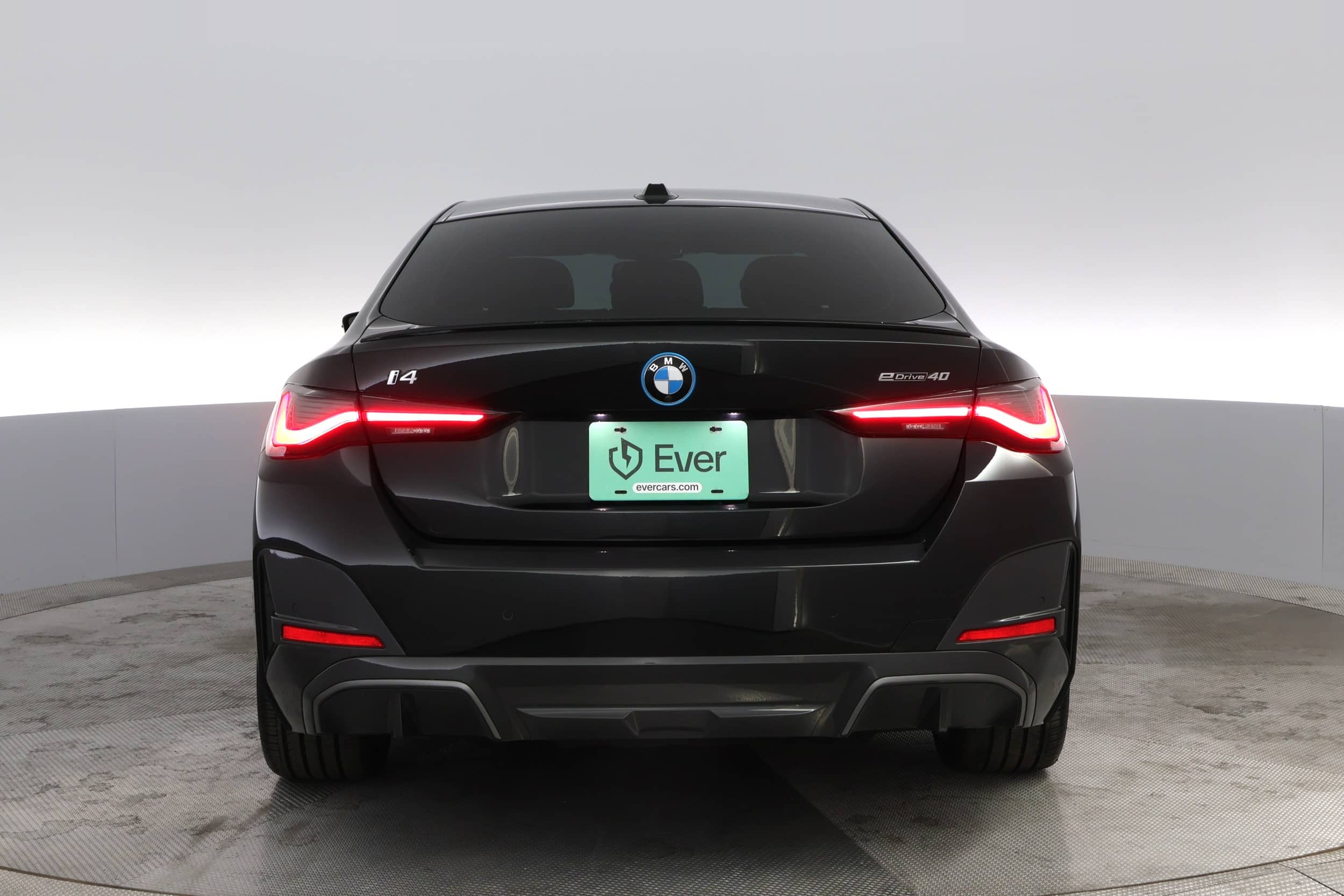 EverCars Co. vehicle image 12 for BMW i4 -  eDrive40 M Sport Line on EverCars Co.