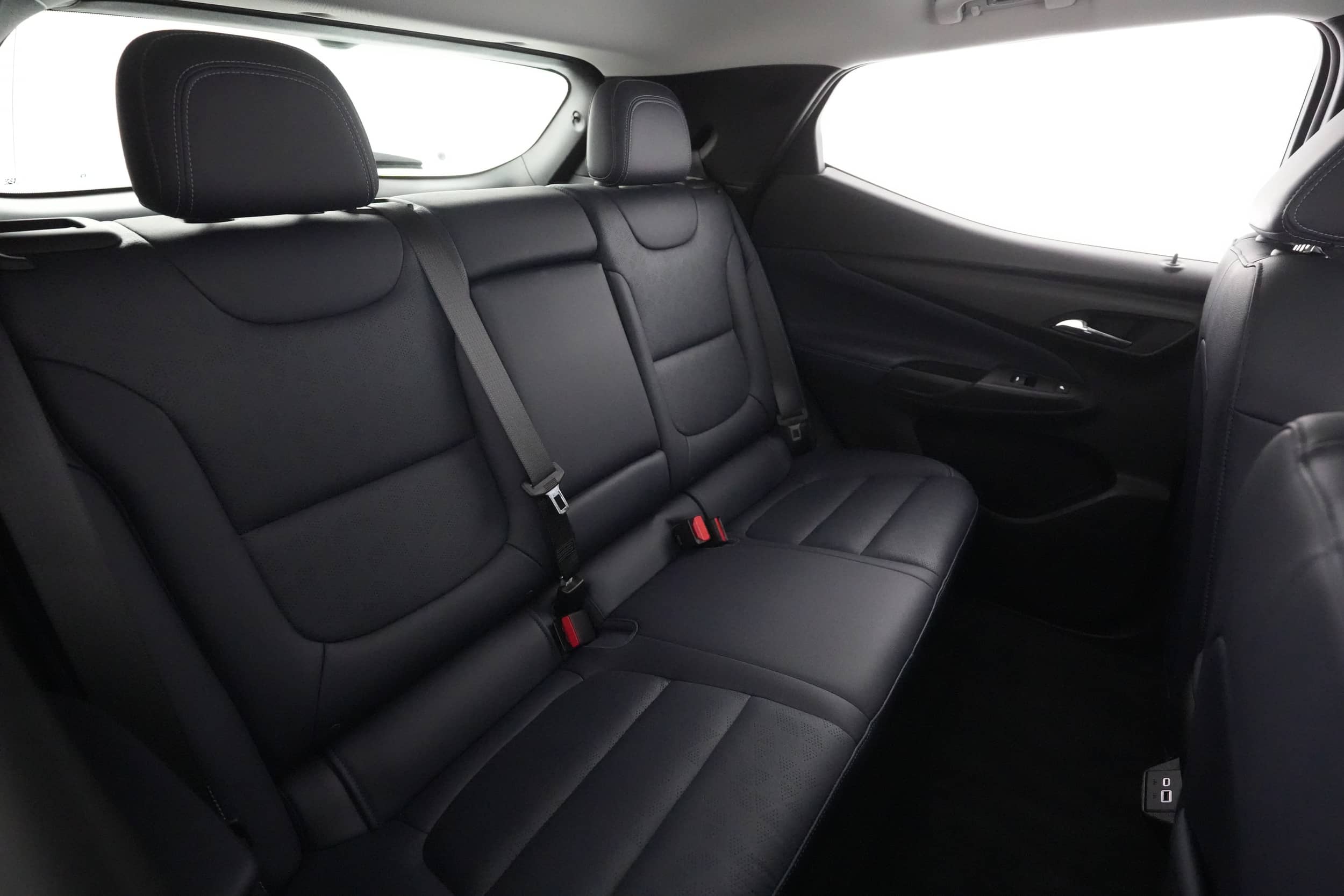 EverCars Co. vehicle image 4 for Chevrolet Bolt EUV -  Premier on EverCars Co.
