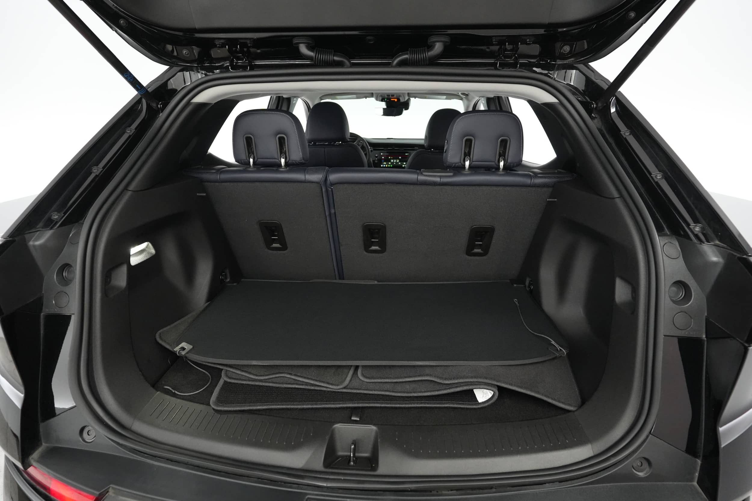 EverCars Co. vehicle image 6 for Chevrolet Bolt EUV -  Premier on EverCars Co.